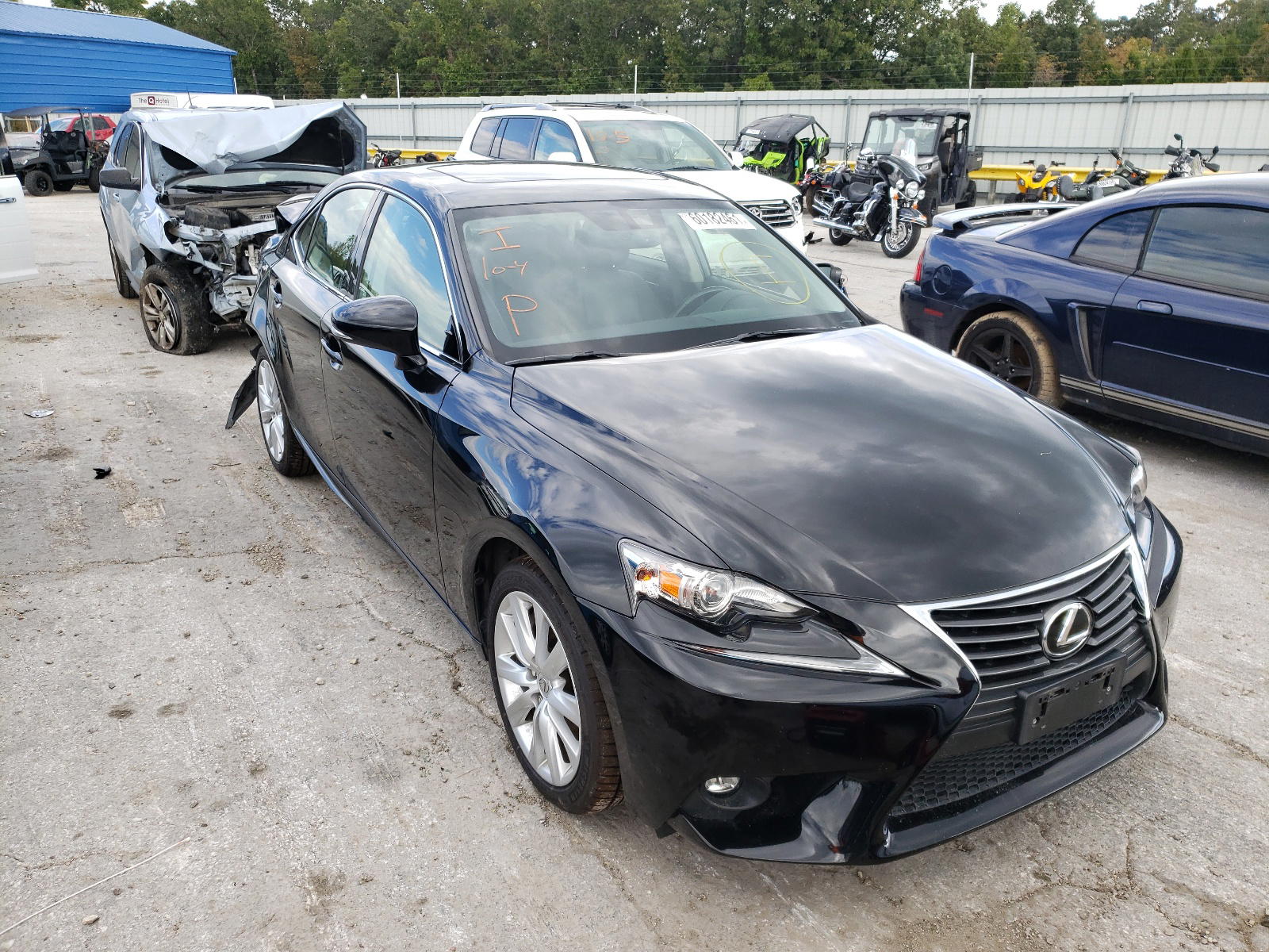 LEXUS IS 200T 2016 with VIN JTHBA1D21G5036766 - Photo from auction