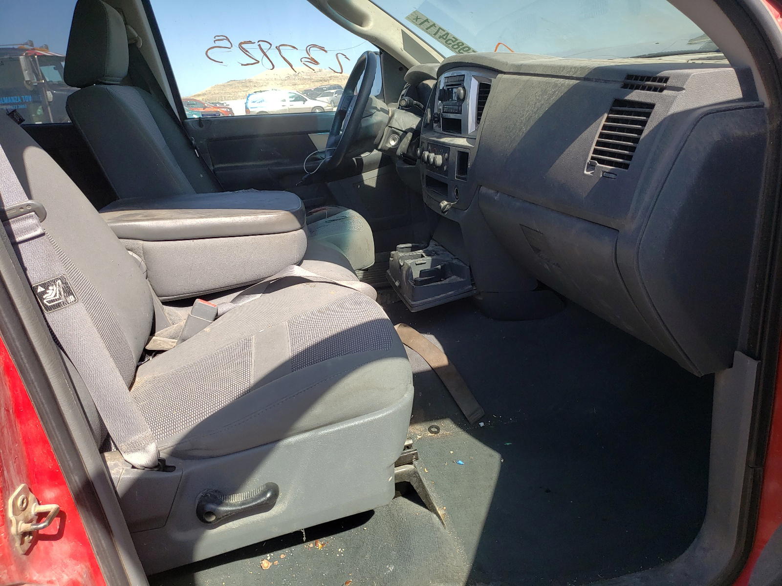Photo 5 from auction – 2007 DODGE RAM 1500 with VIN 1D7HU18P27J539423