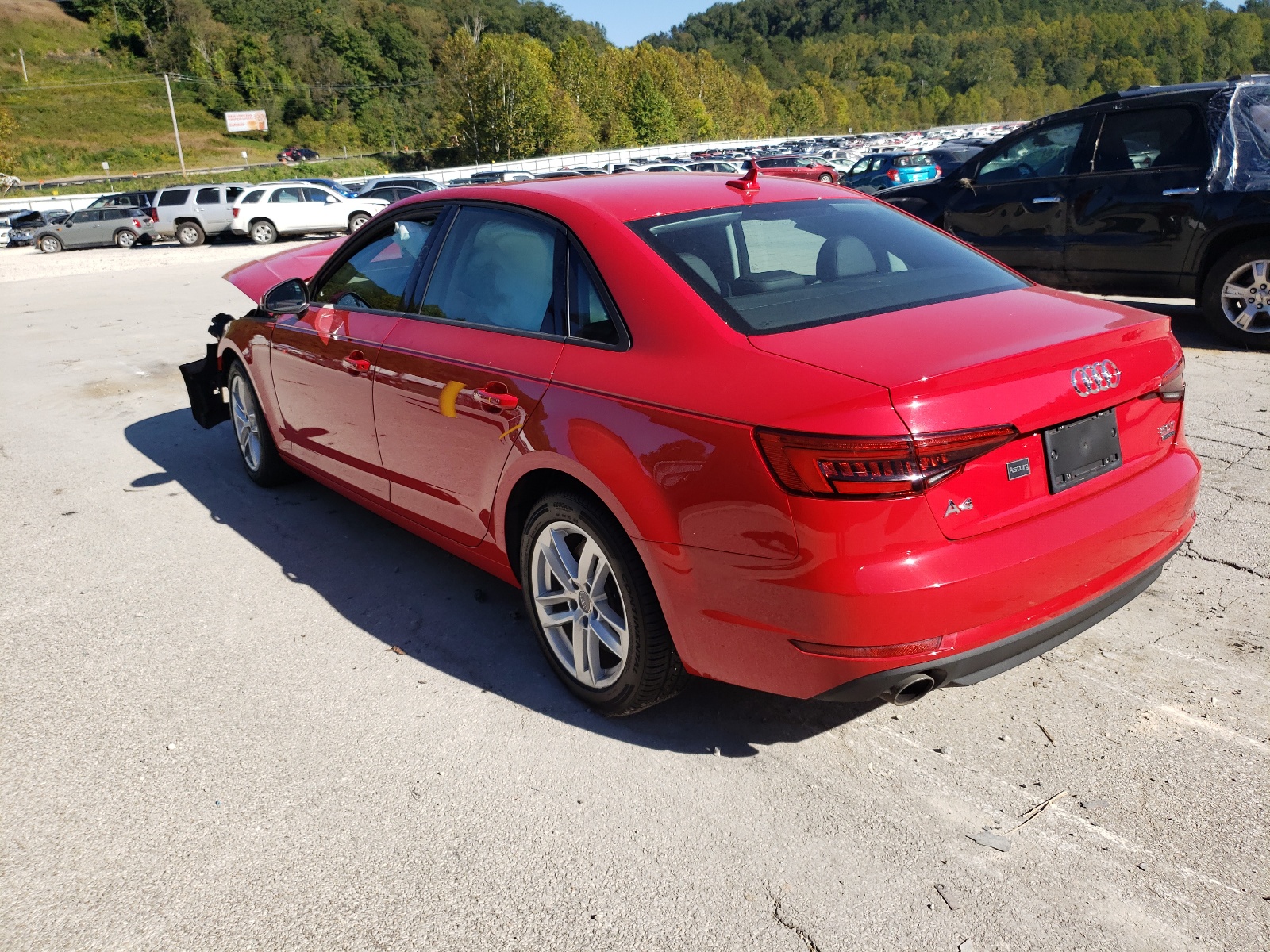 Photo 3 from auction – 2017 AUDI A4 PREMIUM with VIN WAUANAF41HN020520