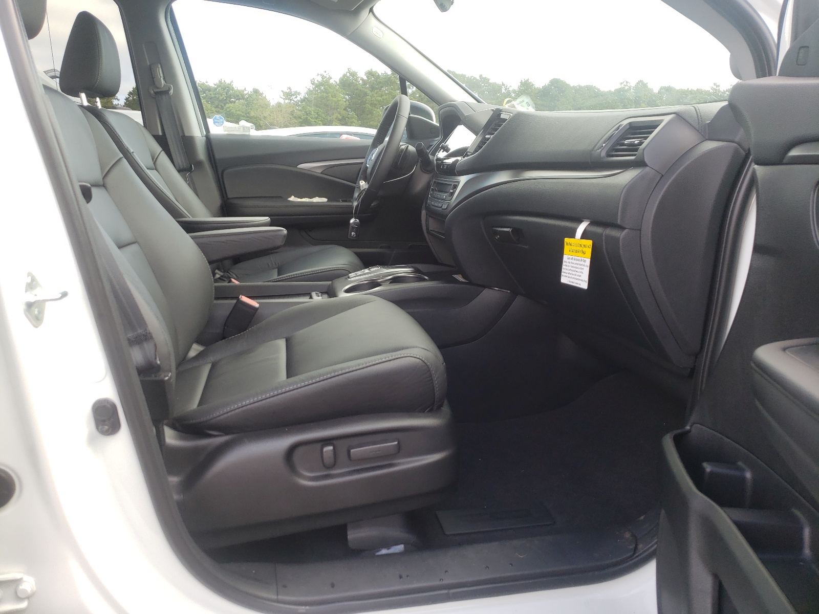 Photo 5 from auction – 2021 HONDA PILOT SE with VIN 5FNYF6H27MB102722