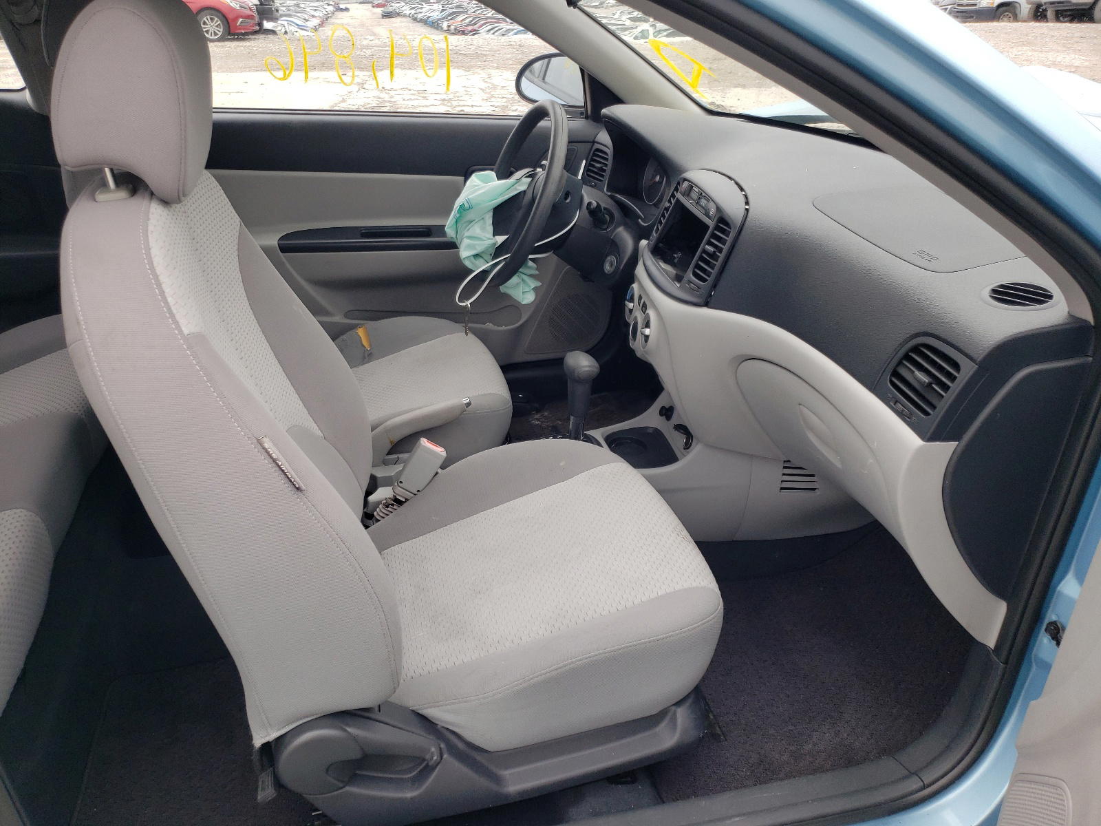 Photo 11 from auction – 2009 HYUNDAI ACCENT GS with VIN KMHCM36C19U129175