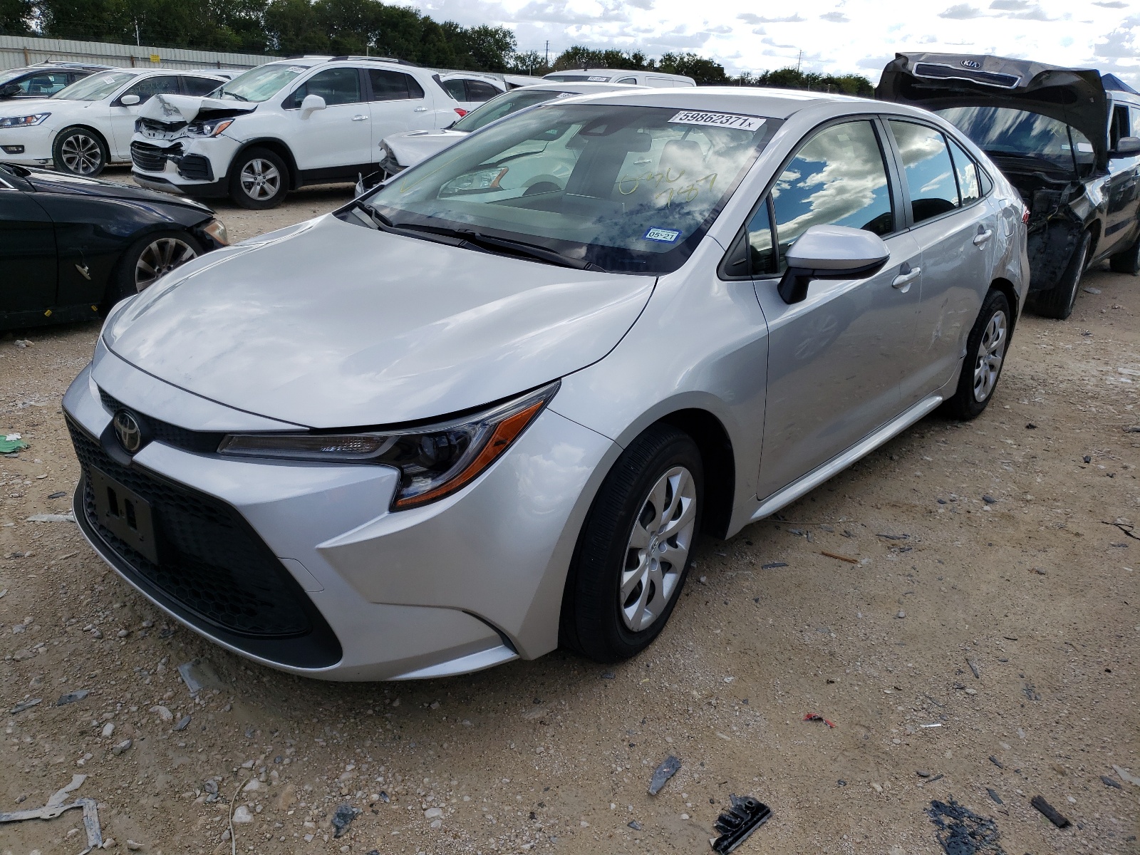 Photo 2 from auction – 2020 TOYOTA COROLLA LE with VIN JTDEPRAE4LJ036787