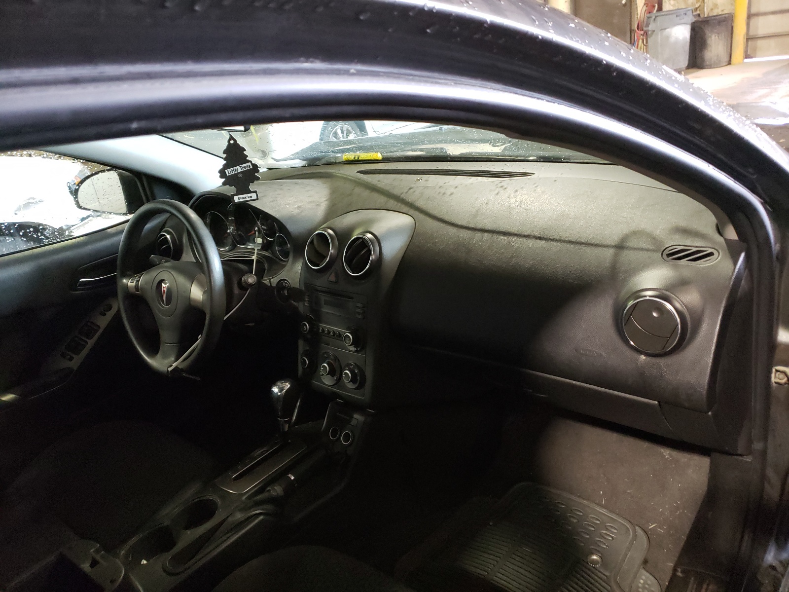 Photo 5 from auction – 2007 PONTIAC G6 BASE with VIN 1G2ZG58N474190649
