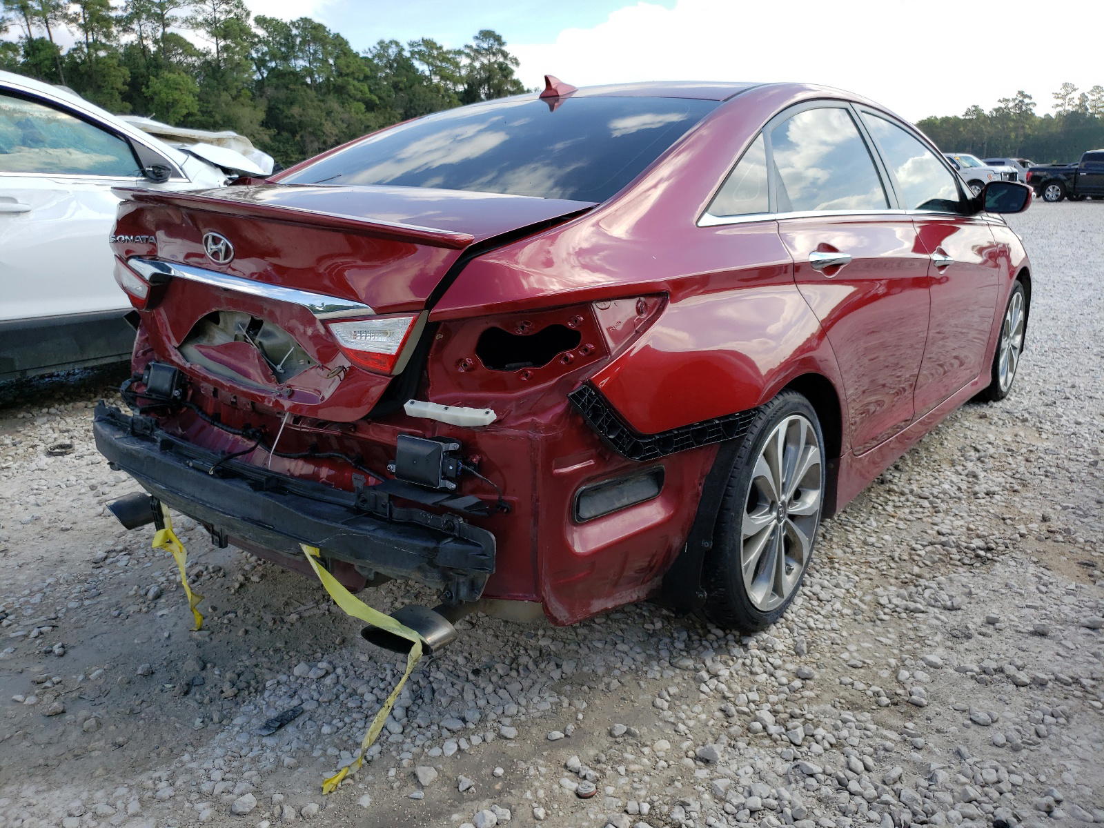 Photo 4 from auction – 2014 HYUNDAI SONATA SE with VIN 5NPEC4AC2EH832933
