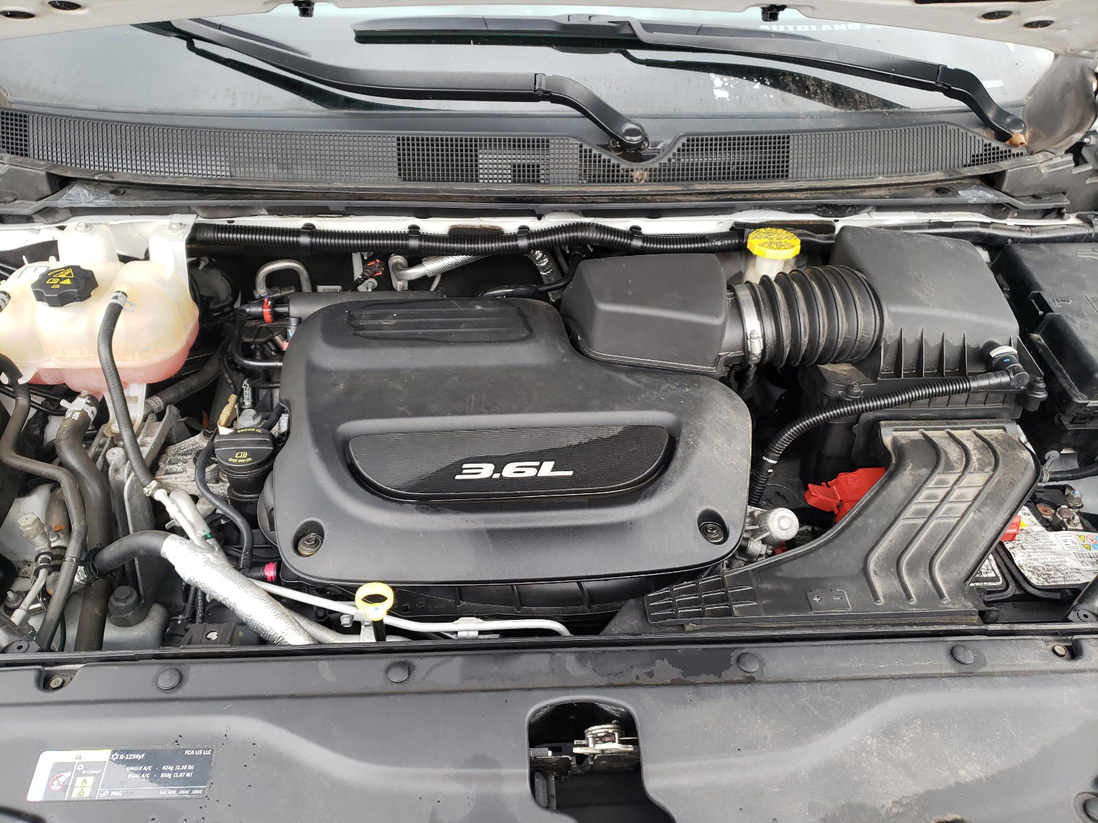 Photo 7 from auction – 2018 CHRYSLER PACIFICA T with VIN 2C4RC1BGXJR112276