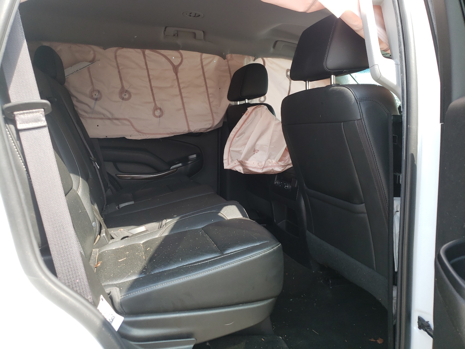 Photo 6 from auction – 2017 GMC YUKON SLT with VIN 1GKS2BKC6HR384352