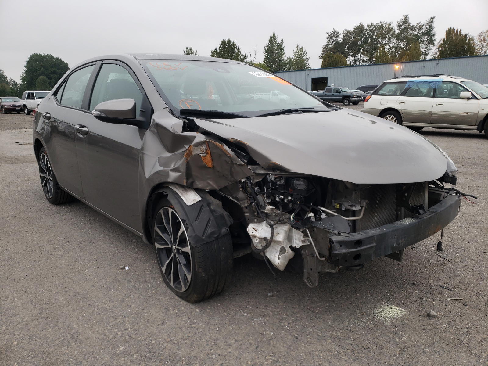 TOYOTA COROLLA L 2017 with VIN 2T1BURHE9HC898147 - Photo from auction
