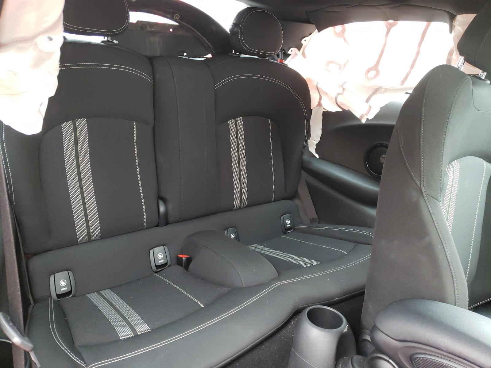 Photo 6 from auction – 2016 MINI COOPER S with VIN WMWXP7C53G3B92503