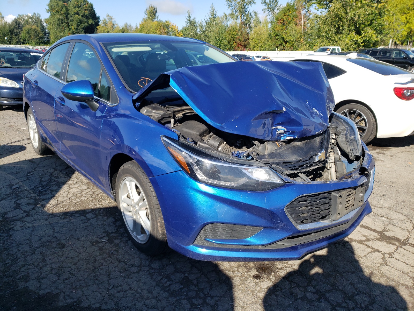 Photo 1 from auction – 2018 CHEVROLET CRUZE LT with VIN 1G1BE5SM2J7210902