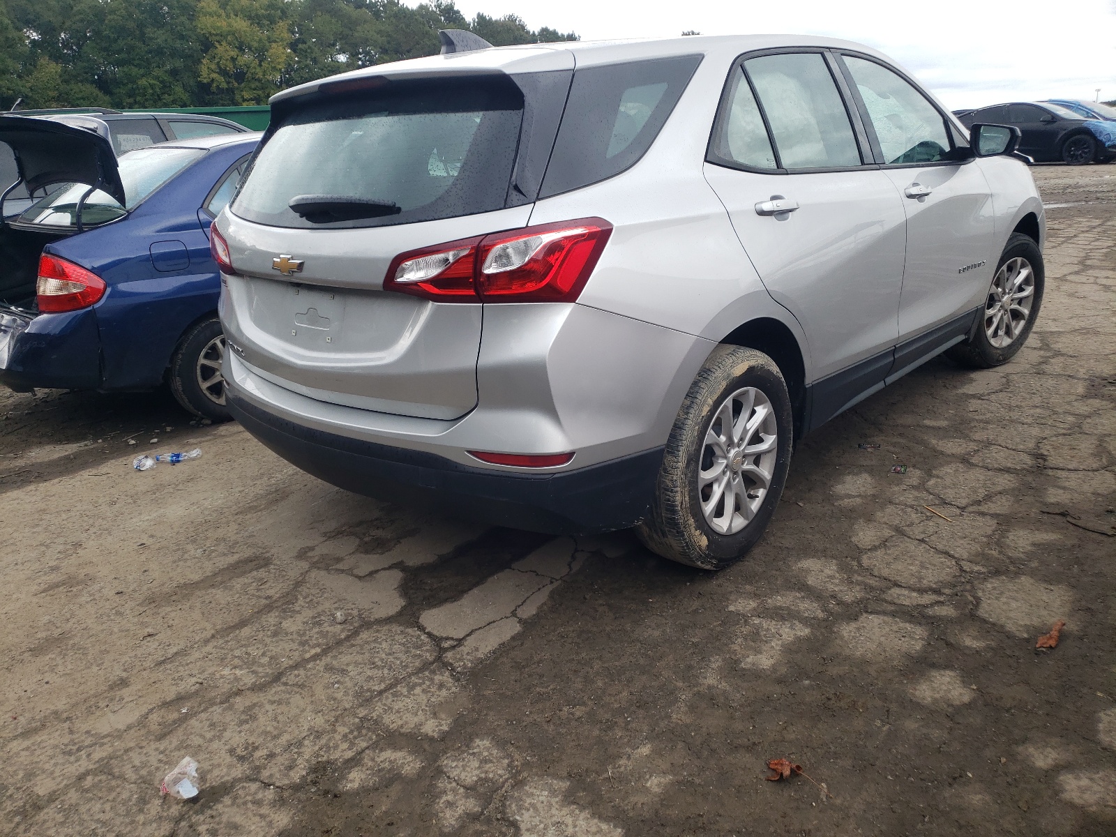 Photo 4 from auction – 2019 CHEVROLET EQUINOX LS with VIN 3GNAXHEV1KS563564
