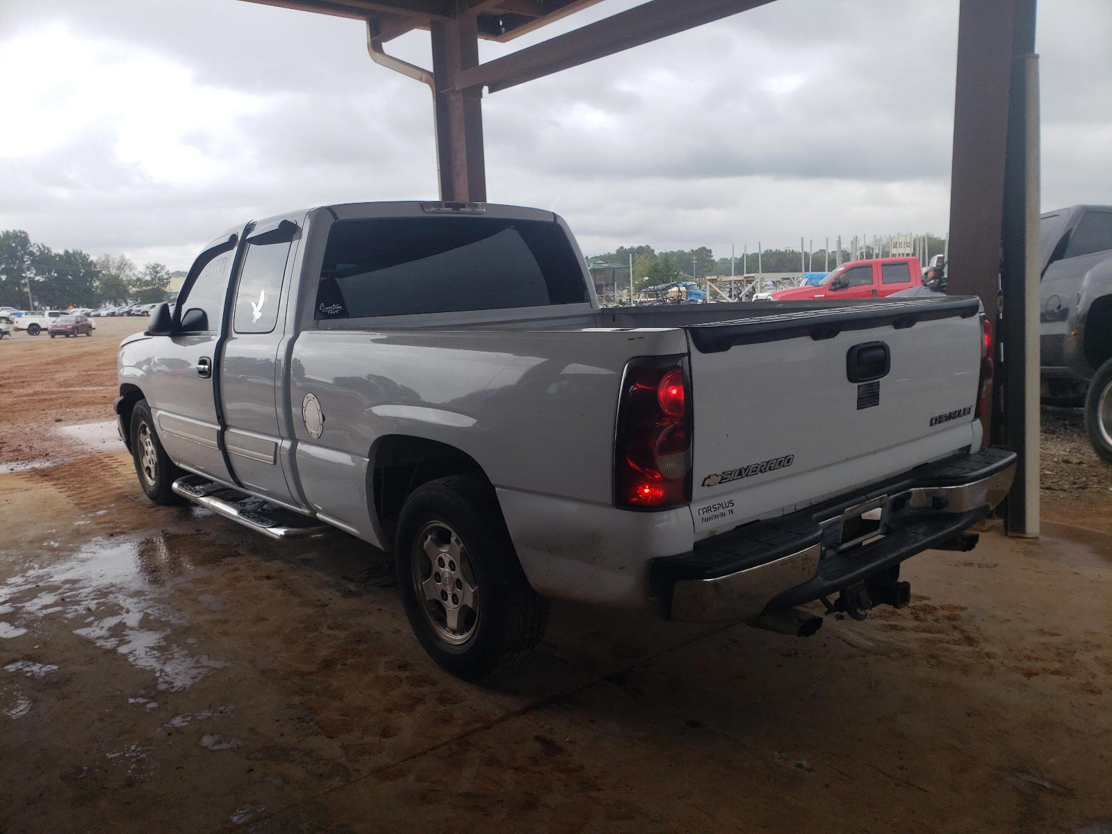 Photo 3 from auction – 2004 CHEVROLET SILVERADO with VIN 2GCEC19T641337184