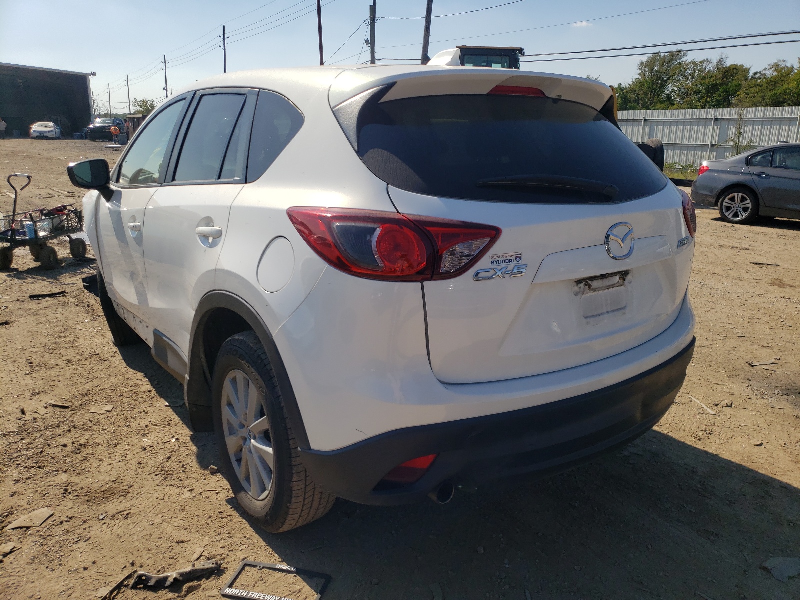 Zdjęcie 3 z aukcji – 2015 MAZDA CX-5 TOURI z VIN JM3KE2CY0F0469211
