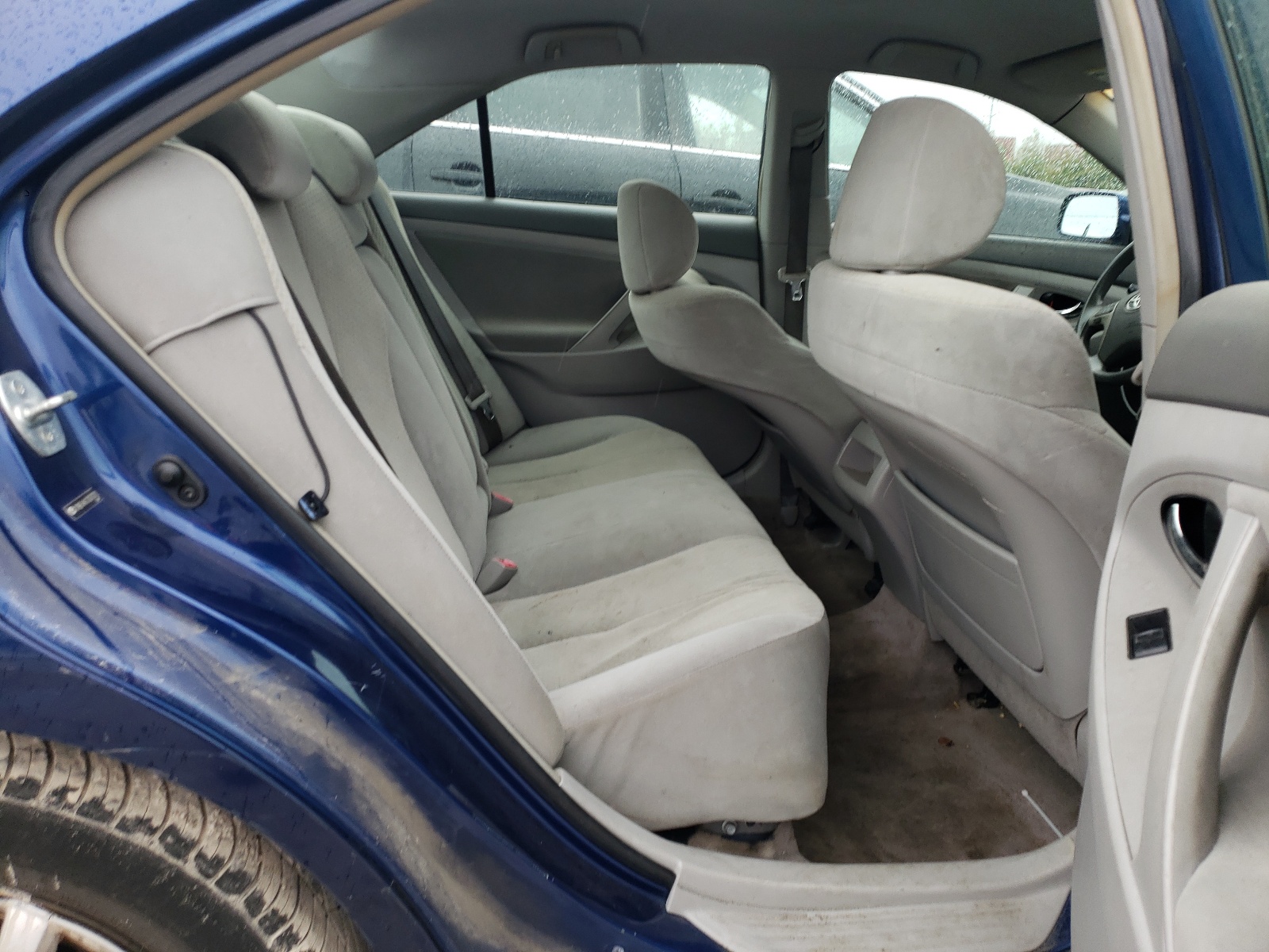 Photo 6 from auction – 2007 TOYOTA CAMRY CE with VIN JTNBE46K073073772