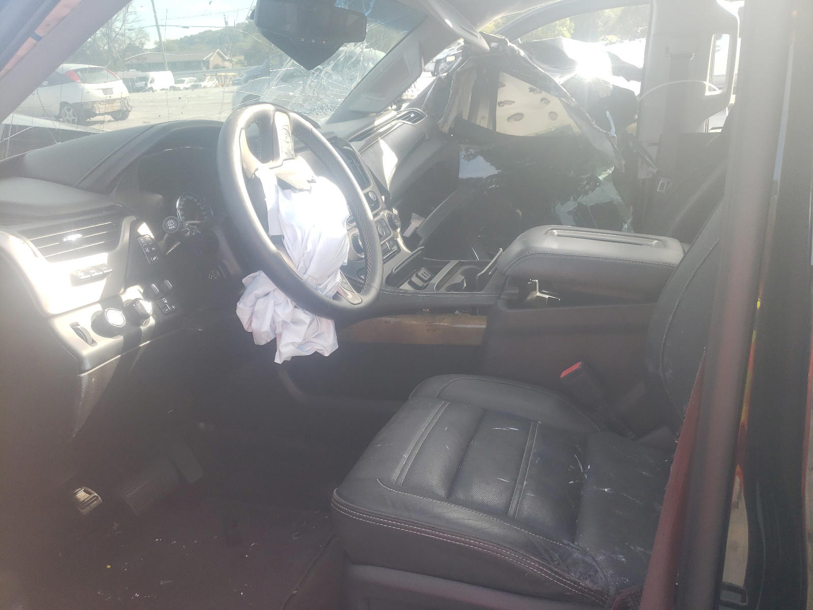 Photo 5 from auction – 2017 GMC YUKON with VIN 1GKS2CKJ2HR206328