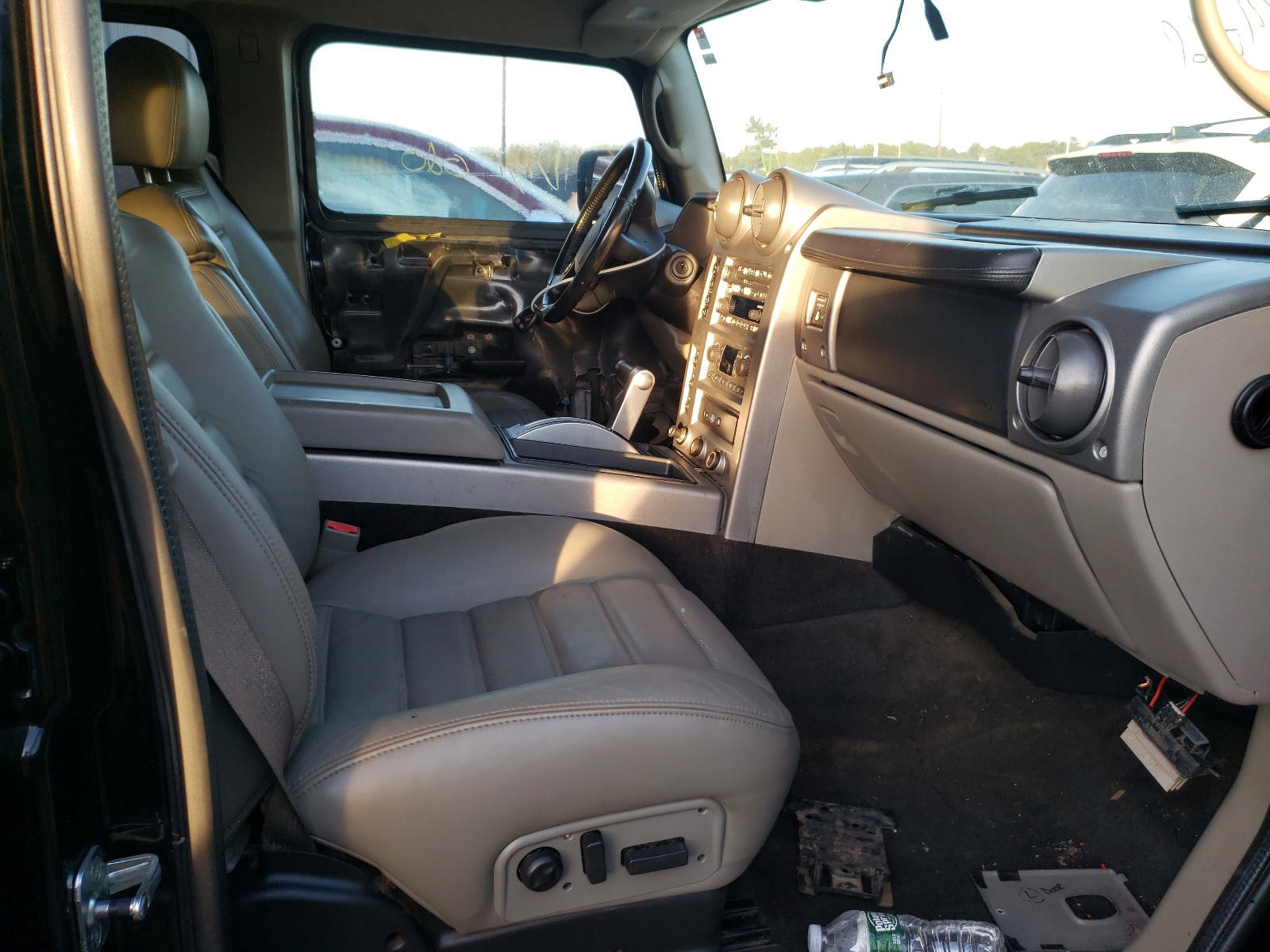 Photo 5 from auction – 2003 HUMMER H2 with VIN 5GRGN23U23H126780
