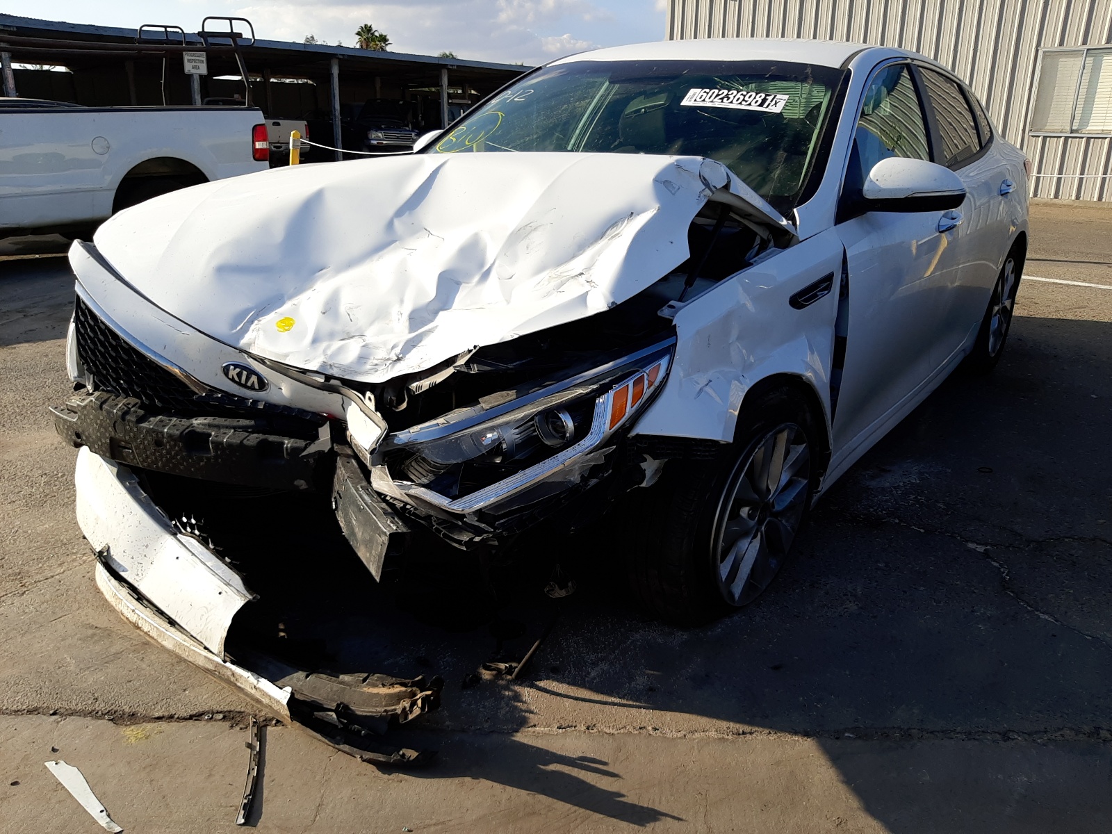 Photo 2 from auction – 2017 KIA OPTIMA LX with VIN 5XXGT4L30HG128512