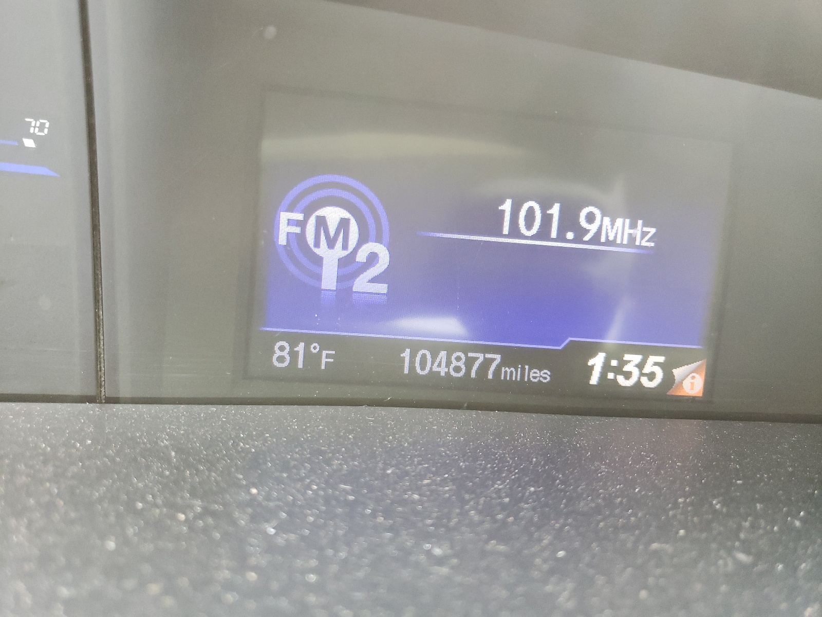 Photo 8 from auction – 2014 HONDA CIVIC LX with VIN 2HGFB2F50EH555358