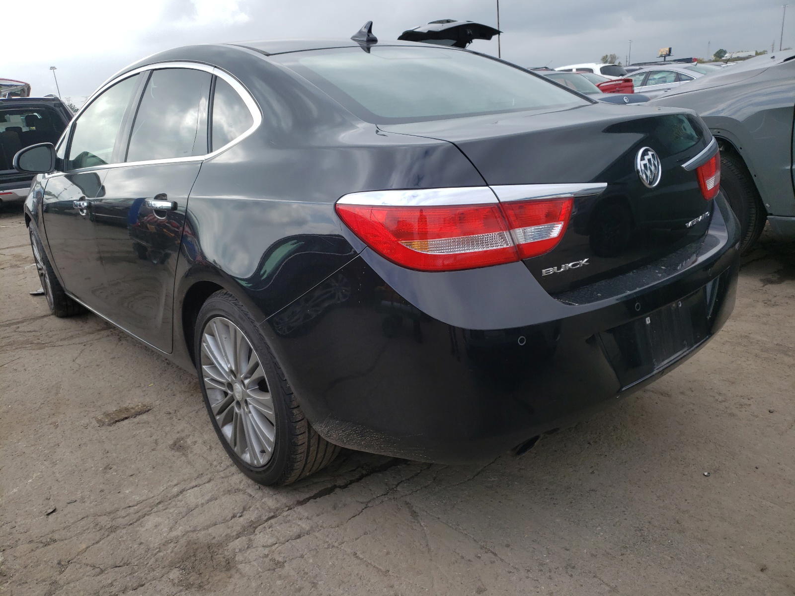 Photo 3 from auction – 2012 BUICK VERANO with VIN 1G4PS5SK1C4143701