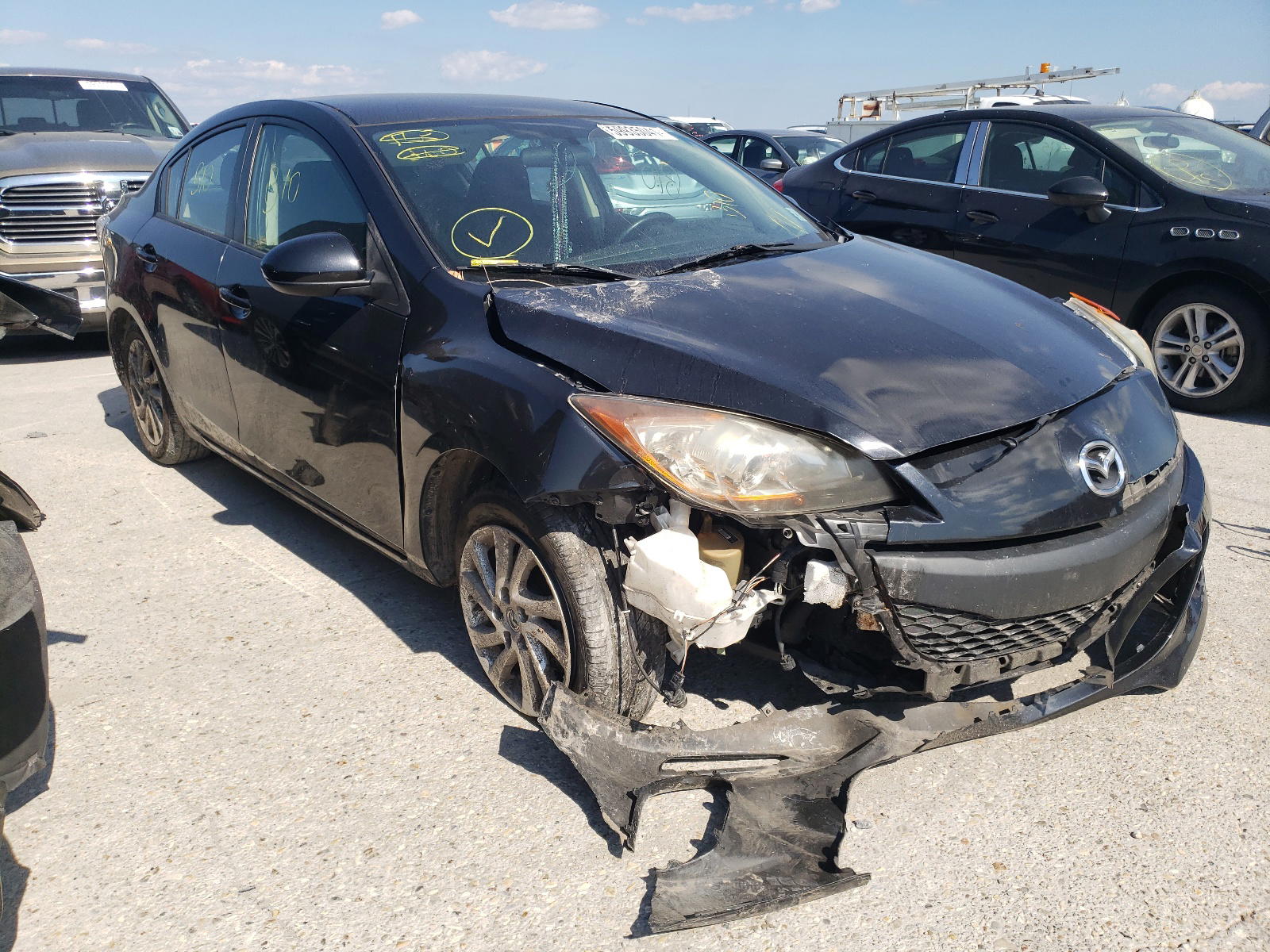 MAZDA 3 I 2012 with VIN JM1BL1V78C1612960 - Photo from auction