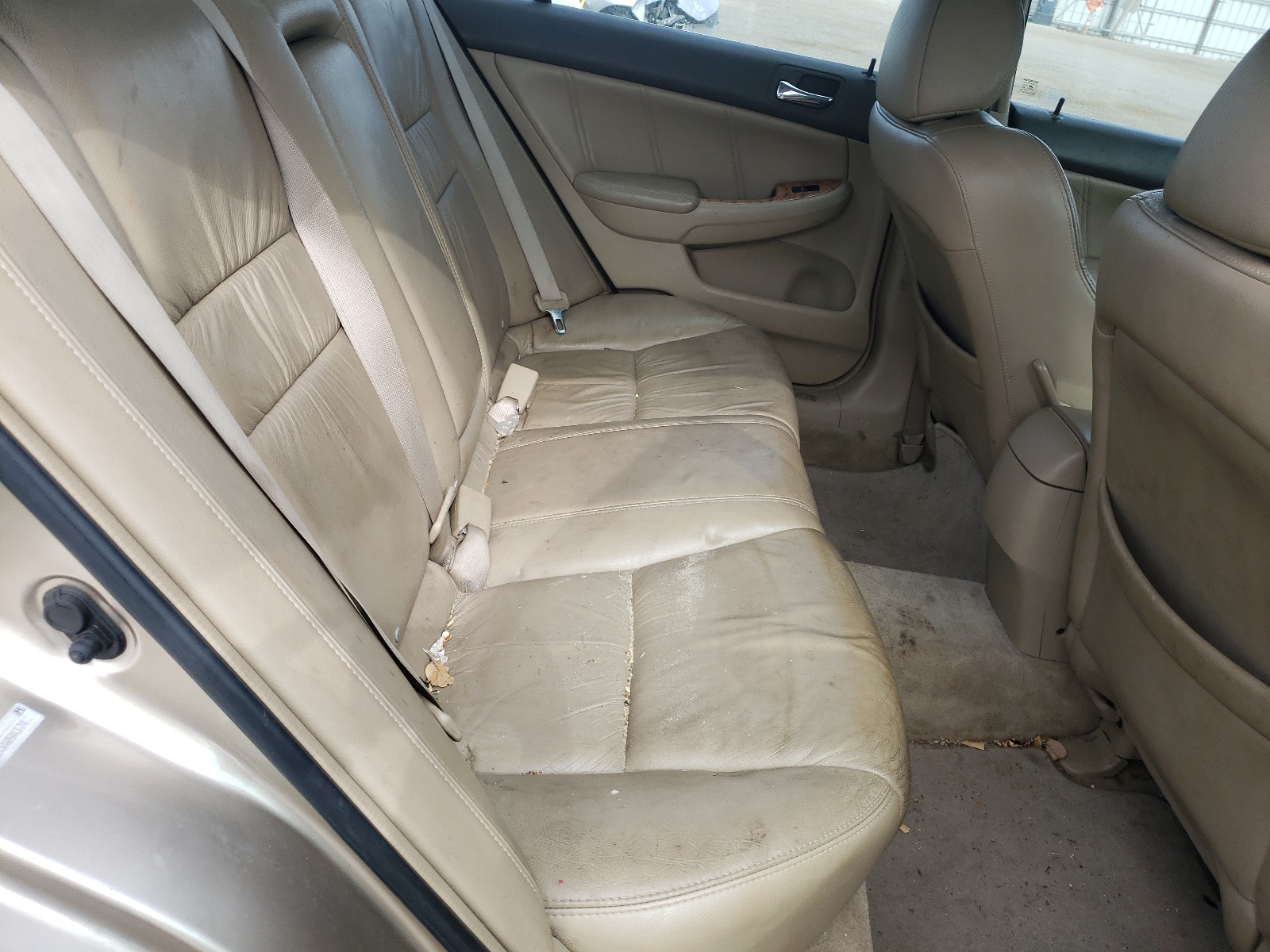 Photo 6 from auction – 2005 HONDA ACCORD with VIN 1HGCM56855A094374