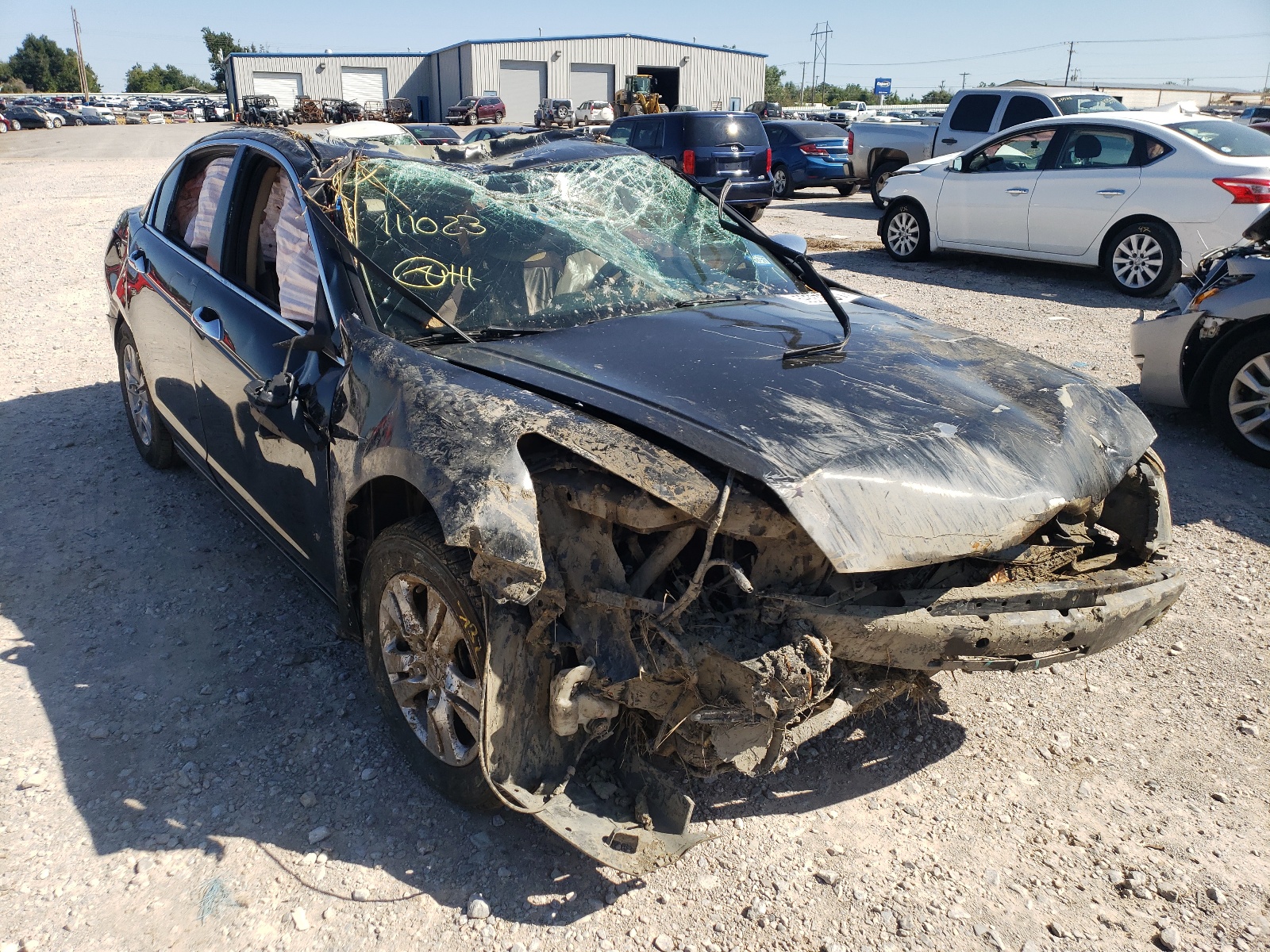 HONDA ACCORD LXP 2011 with VIN 1HGCP2F4XBA111023 - Photo from auction