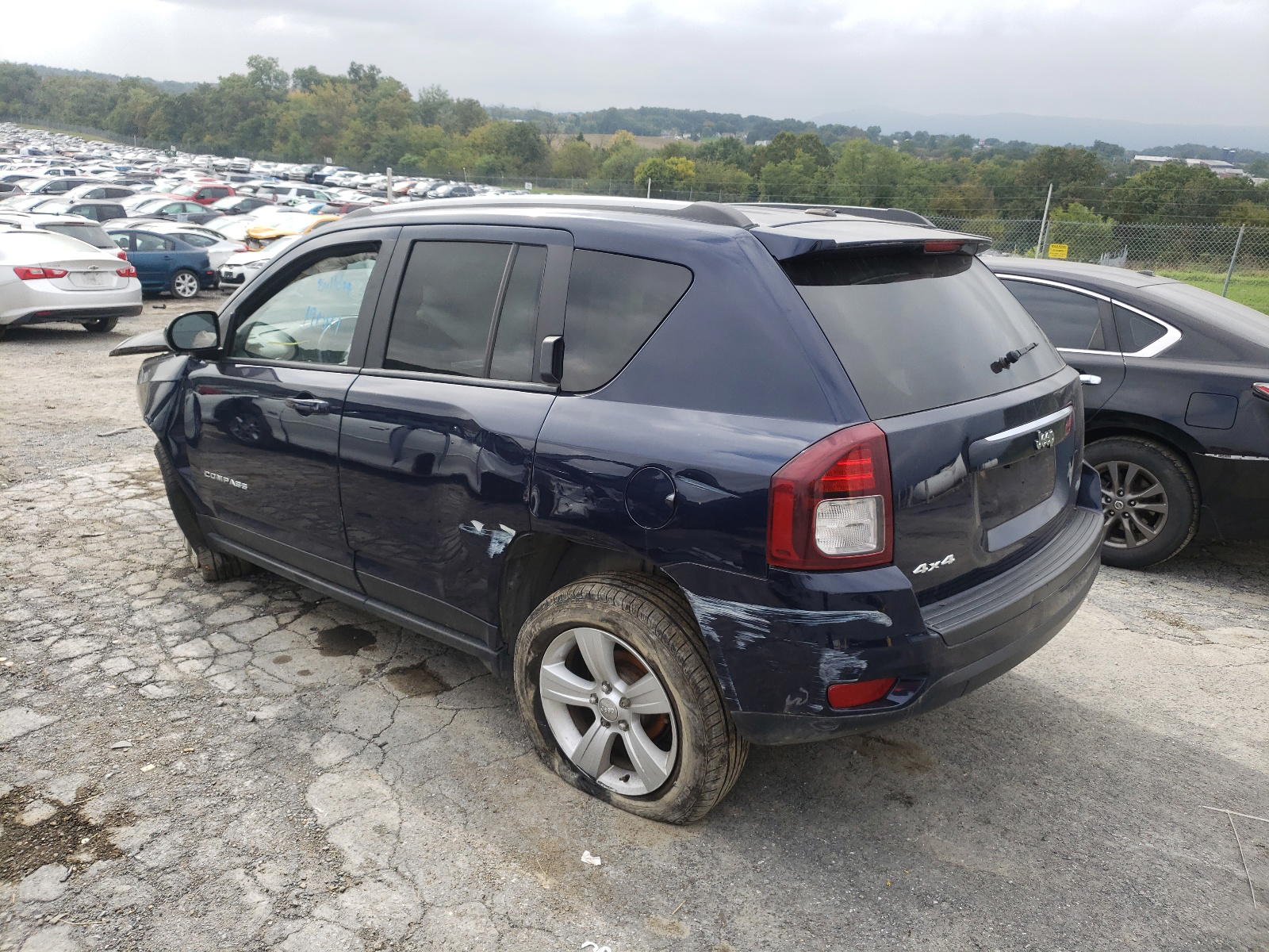Photo 3 from auction – 2017 JEEP COMPASS LA with VIN 1C4NJDEB2HD191011