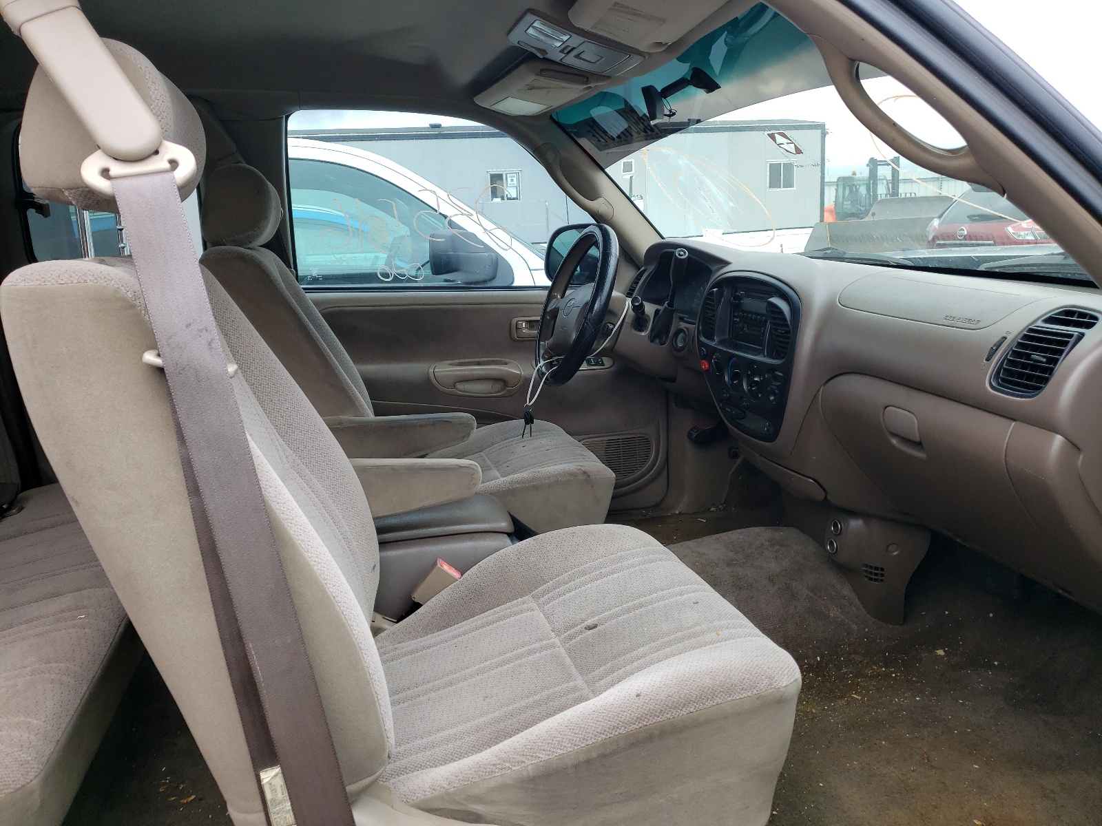 Photo 5 from auction – 2000 TOYOTA TUNDRA ACC with VIN 5TBBT4419YS011381