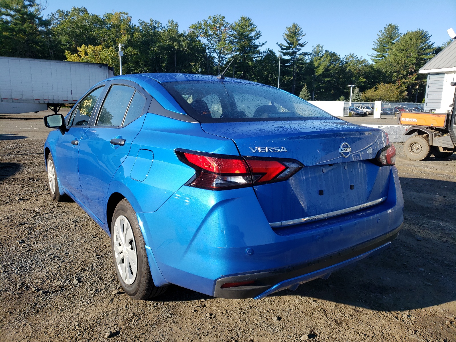 Photo 3 from auction – 2021 NISSAN VERSA S with VIN 3N1CN8DV7ML809235