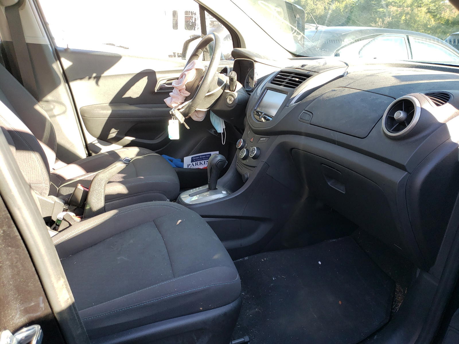 Photo 5 from auction – 2016 CHEVROLET TRAX LS with VIN KL7CJNSB9GB612909