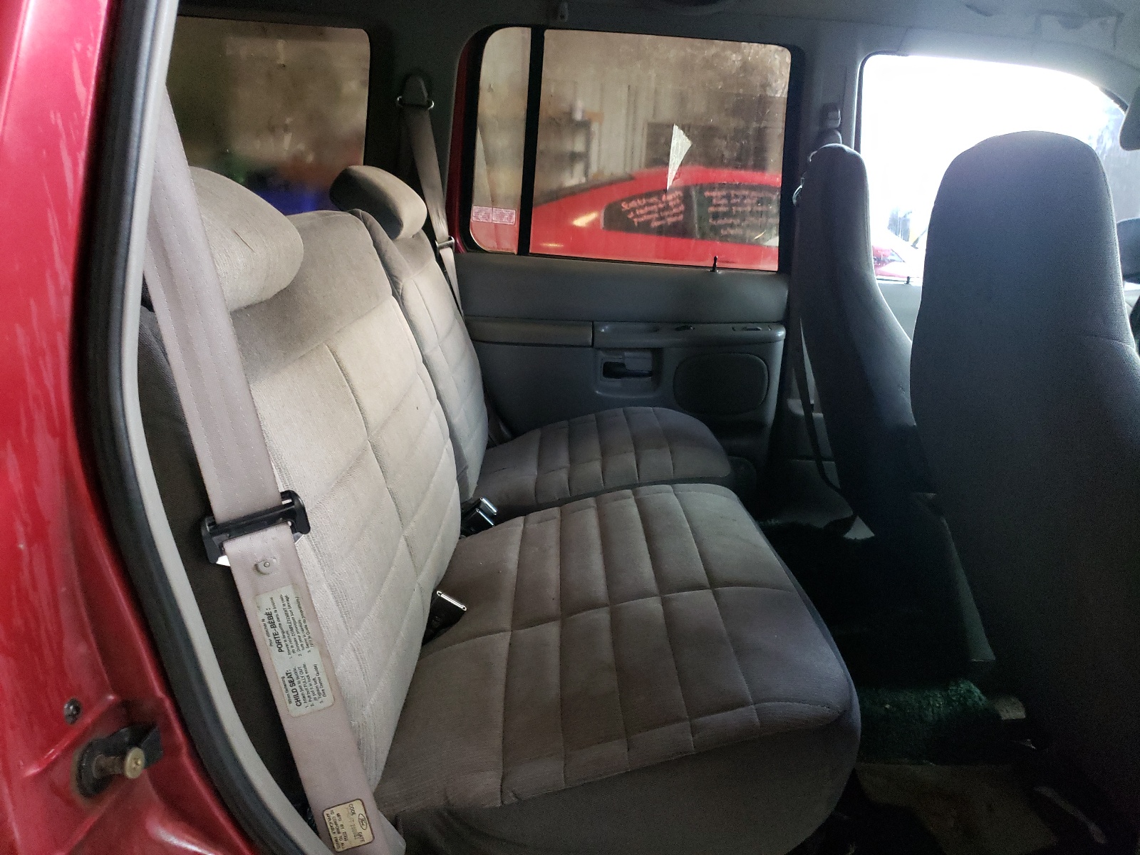 Photo 6 from auction – 1996 FORD EXPLORER with VIN 1FMDU32X1TUA15780