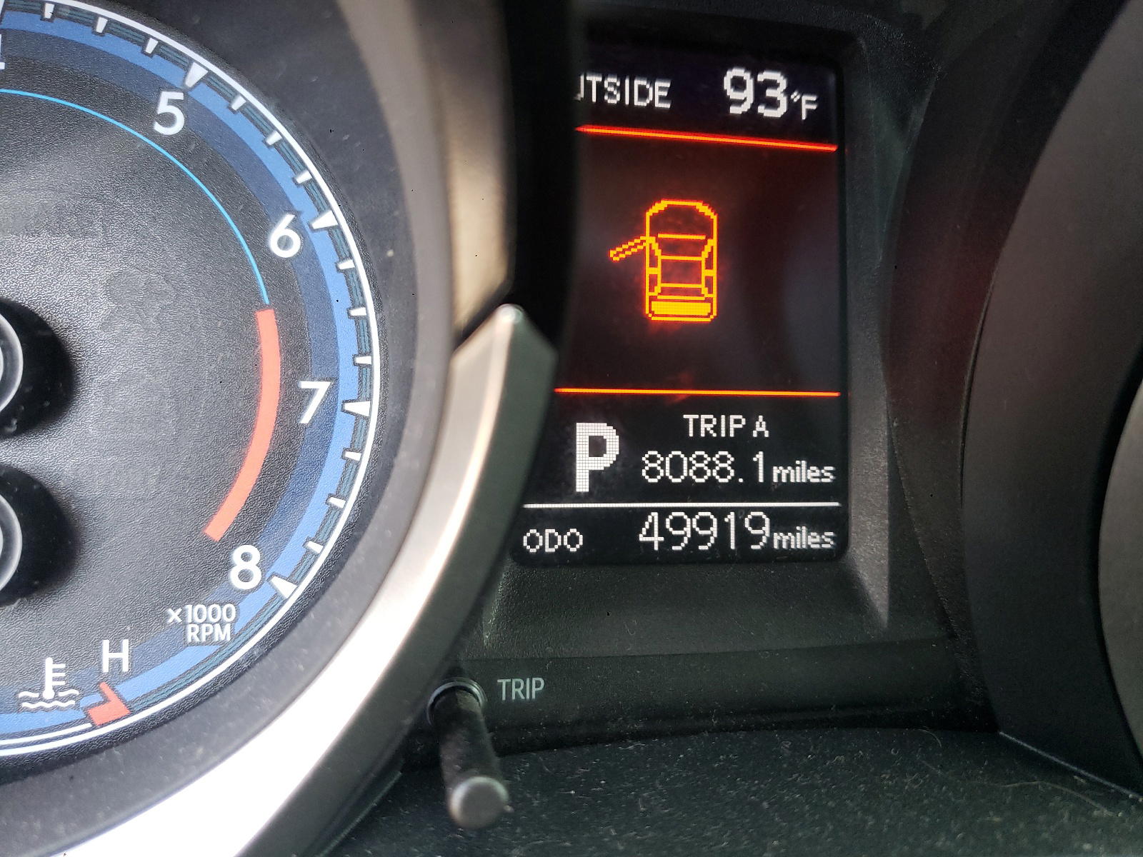 Photo 8 from auction – 2014 TOYOTA COROLLA L with VIN 2T1BURHE2EC194559