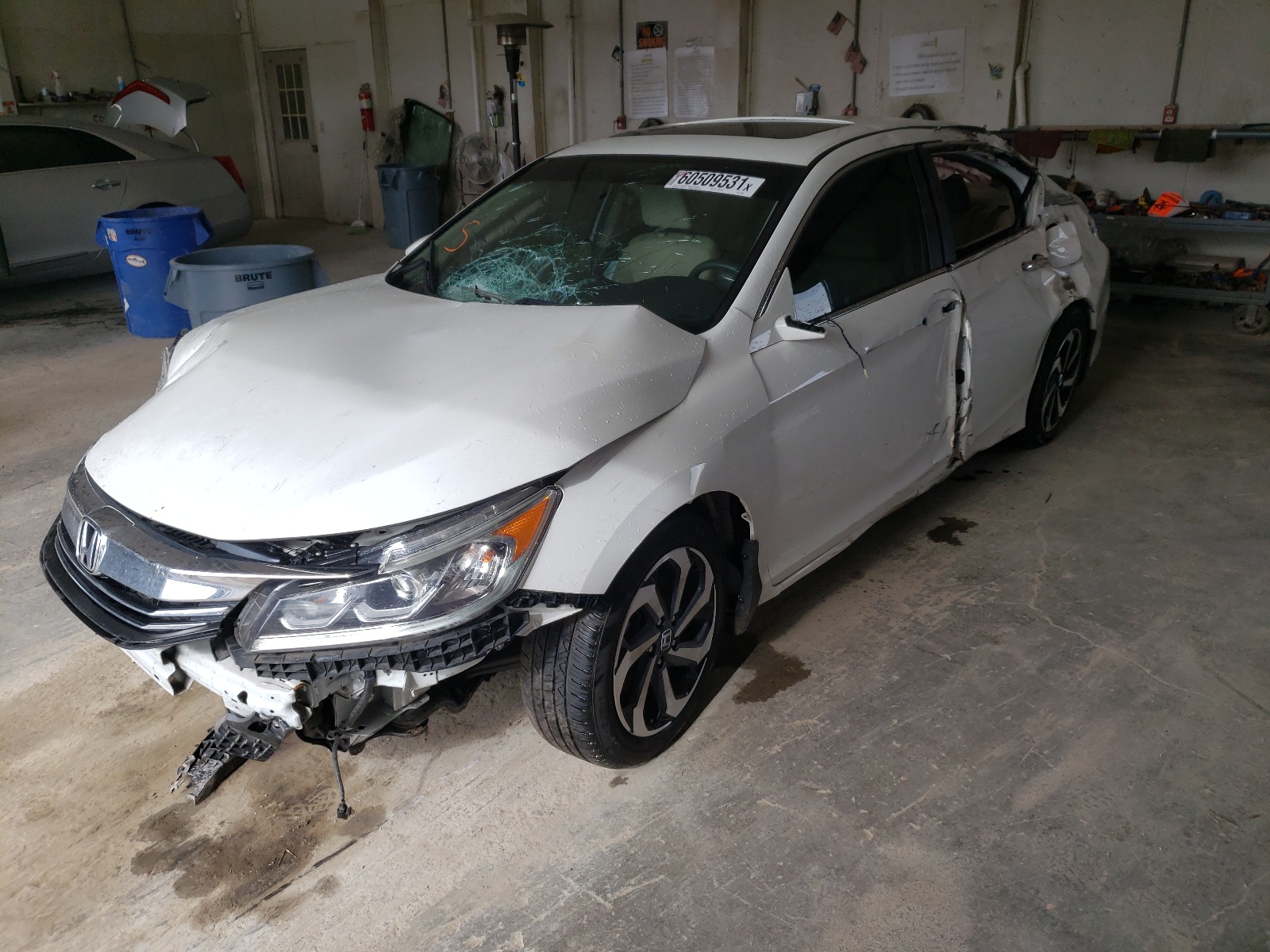 Photo 9 from auction – 2016 HONDA ACCORD EX with VIN 1HGCR2F76GA212183
