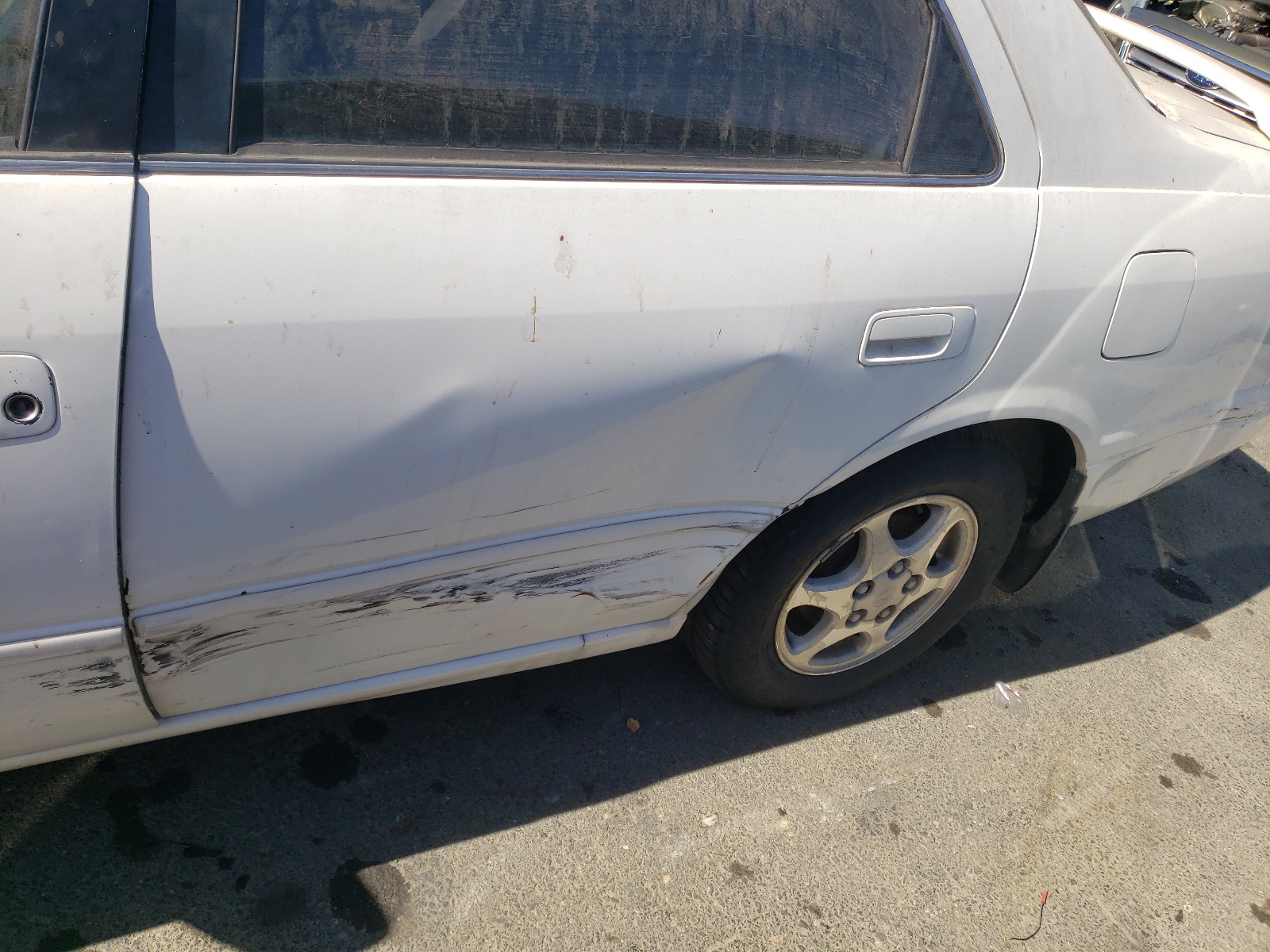 Photo 9 from auction – 1998 TOYOTA CAMRY with VIN JT2BG28K8W0198298