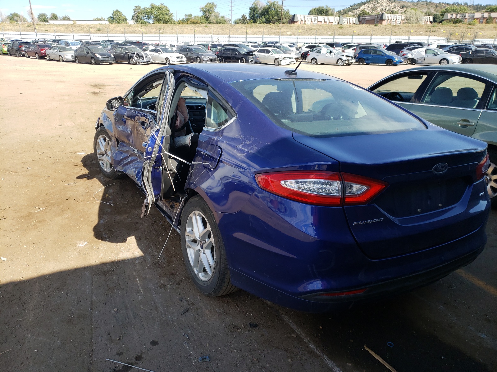 Photo 3 from auction – 2014 FORD FUSION SE with VIN 3FA6P0H77ER355736