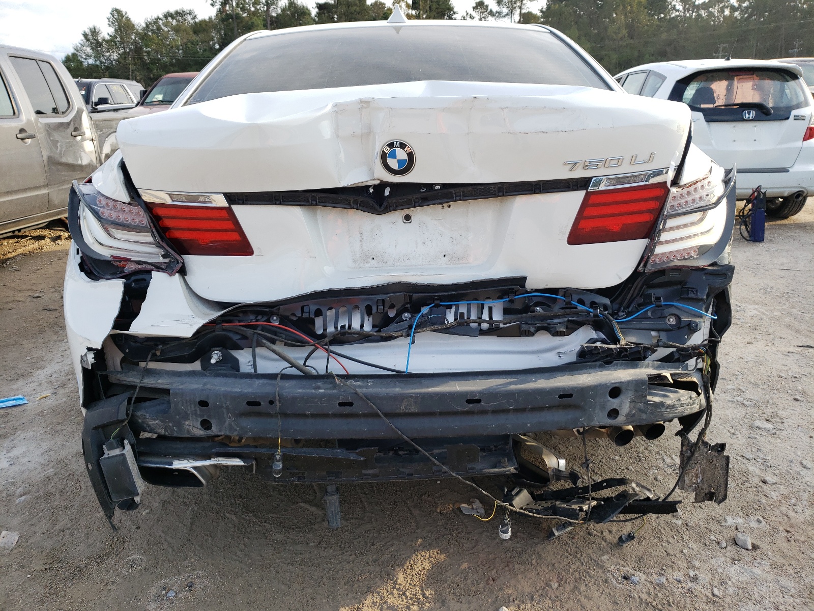 Photo 9 from auction – 2013 BMW 750 LI with VIN WBAYE8C5XDD133810
