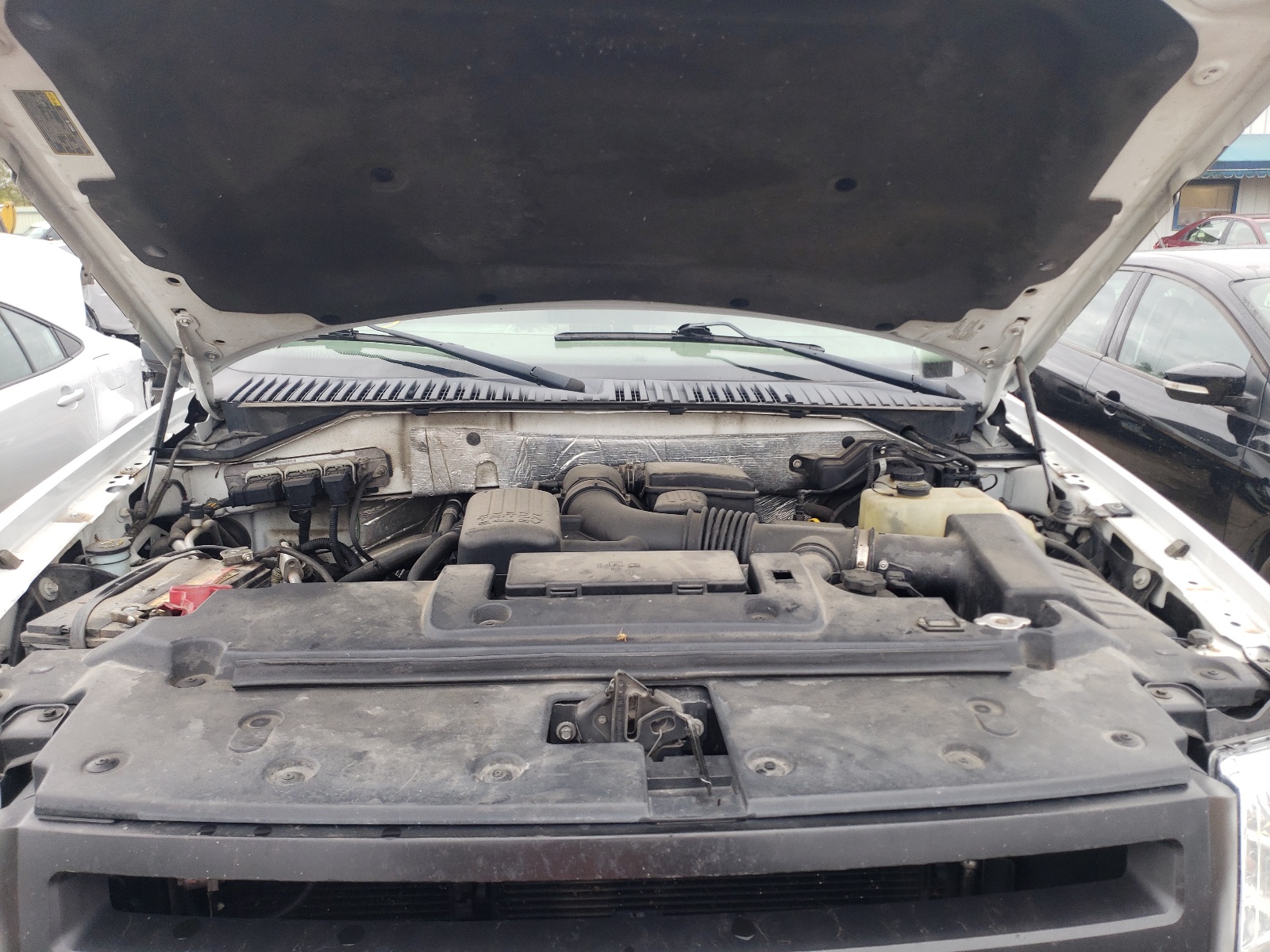 Zdjęcie 7 z aukcji – 2011 FORD EXPEDITION z VIN 1FMJU1G5XBEF33720