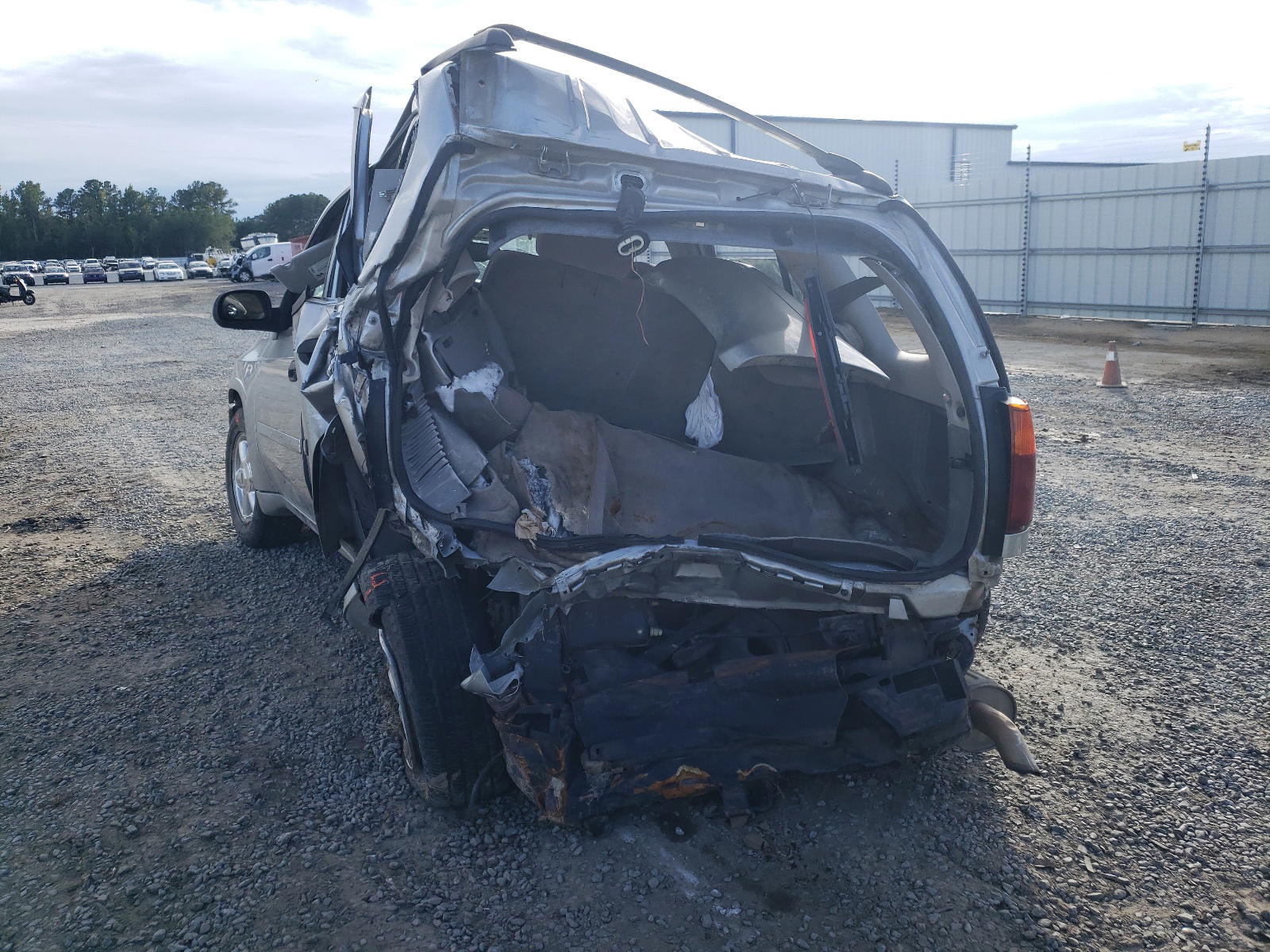 Photo 9 from auction – 2007 GMC ENVOY with VIN 1GKDS13S872100557