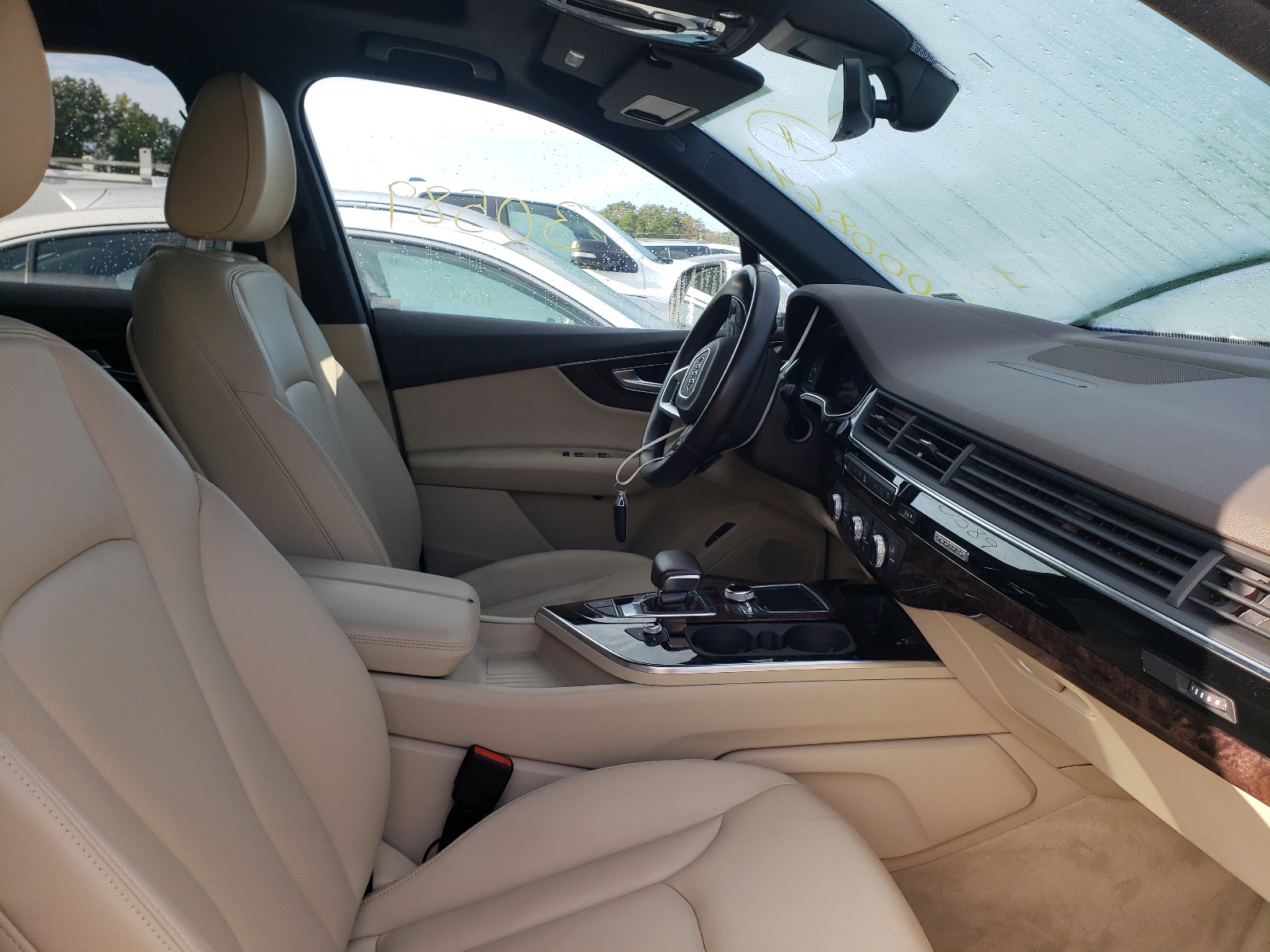 Photo 5 from auction – 2018 AUDI Q7 PREMIUM with VIN WA1LAAF74JD032328