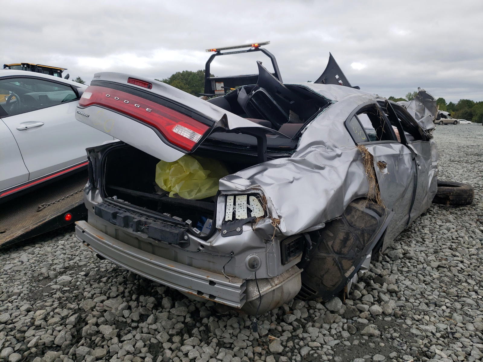 Photo 4 from auction – 2011 DODGE CHARGER with VIN 2B3CL3CG6BH534683