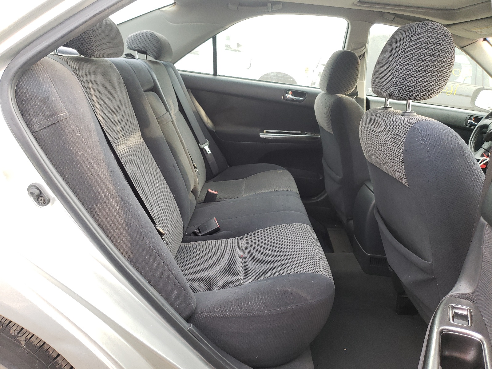 Photo 6 from auction – 2003 TOYOTA CAMRY LE with VIN 4T1BE32K53U238574