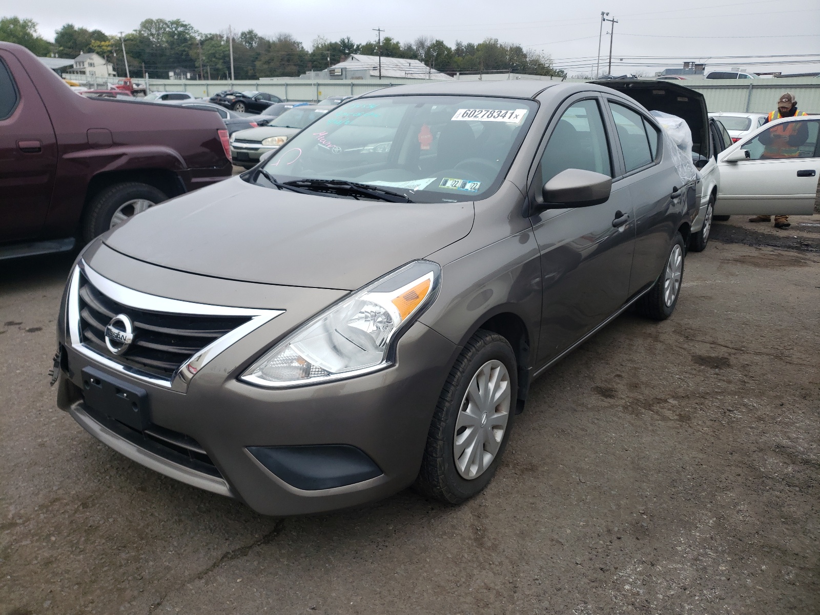 صورة رقم 2 من المزاد - 2016 NISSAN VERSA S مع VIN 3N1CN7AP4GL839748