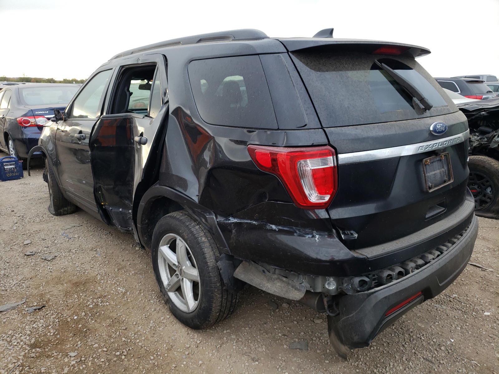 Photo 3 from auction – 2019 FORD EXPLORER with VIN 1FM5K8B85KGA28612