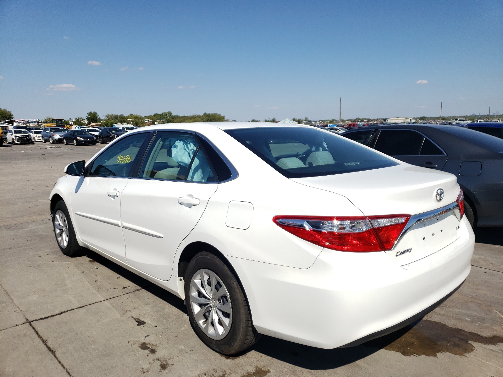 Photo 3 from auction – 2015 TOYOTA CAMRY LE with VIN 4T4BF1FKXFR486891