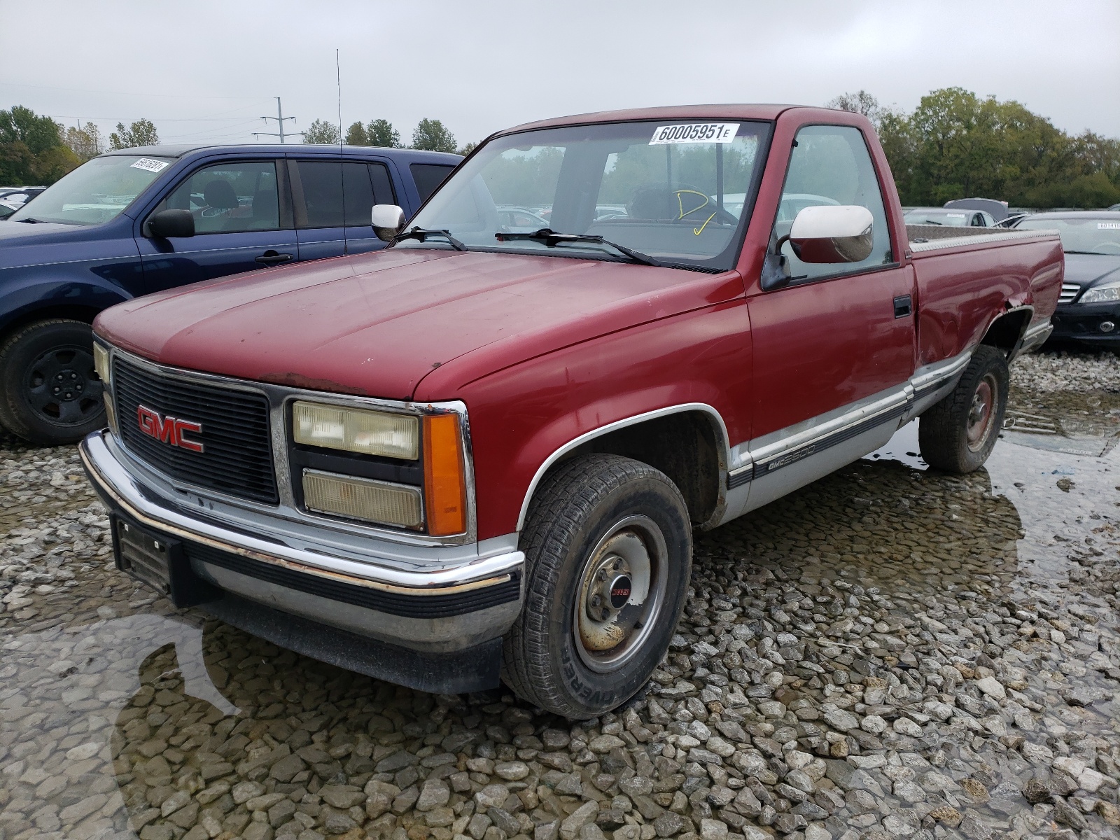 Photo 2 from auction – 1990 GMC SIERRA C25 with VIN 1GTFC24KXLE548152