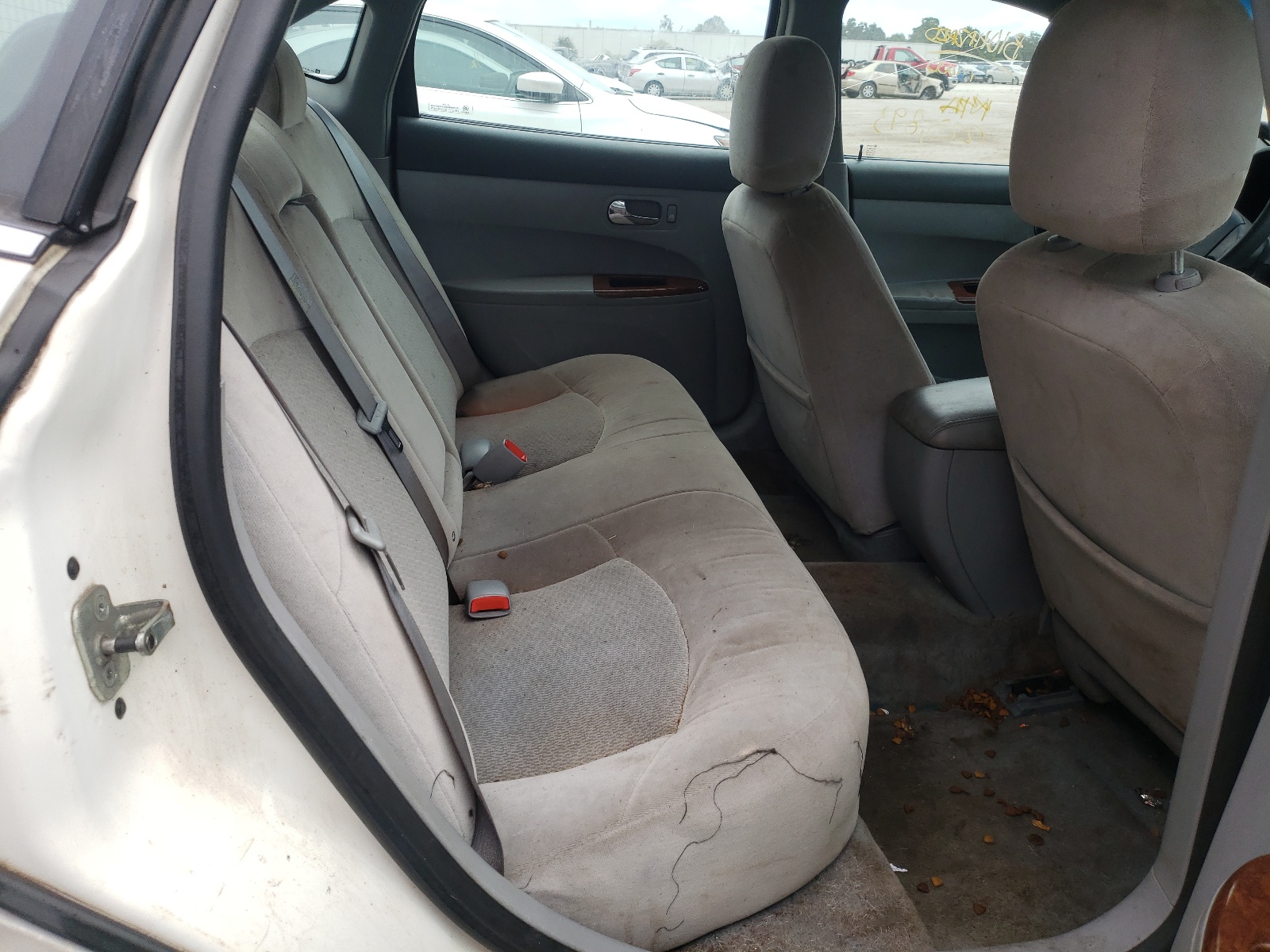 Zdjęcie 6 z aukcji – 2005 BUICK LACROSSE C z VIN 2G4WC532751306647