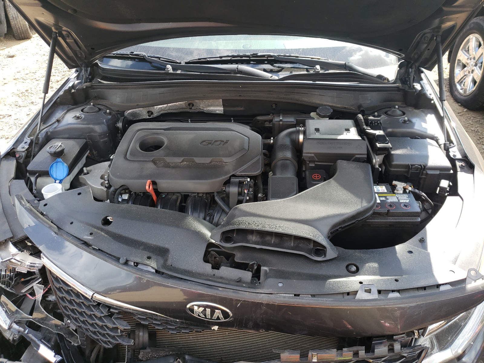 Photo 7 from auction – 2017 KIA OPTIMA LX with VIN 5XXGT4L38HG122571