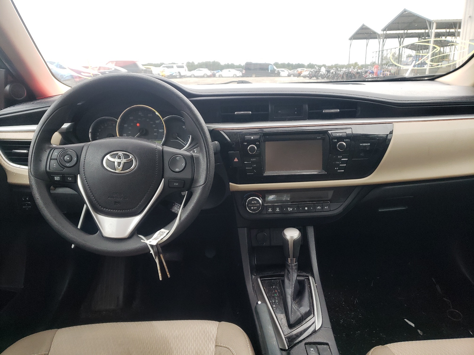 Zdjęcie 9 z aukcji – 2015 TOYOTA COROLLA L z VIN 2T1BURHE6FC329947