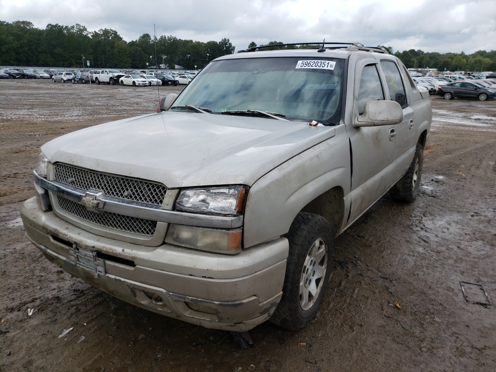 Photo 2 from auction – 2005 CHEVROLET AVALANCHE with VIN 3GNEC12Z85G153265