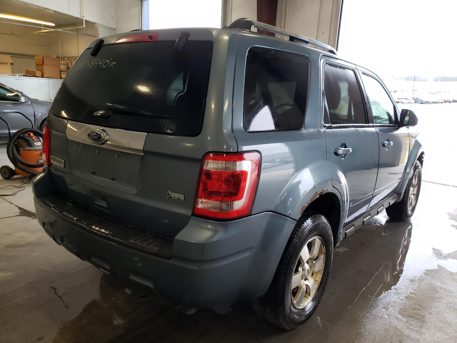 Photo 4 from auction – 2012 FORD ESCAPE LIM with VIN 1FMCU9EG2CKB44066