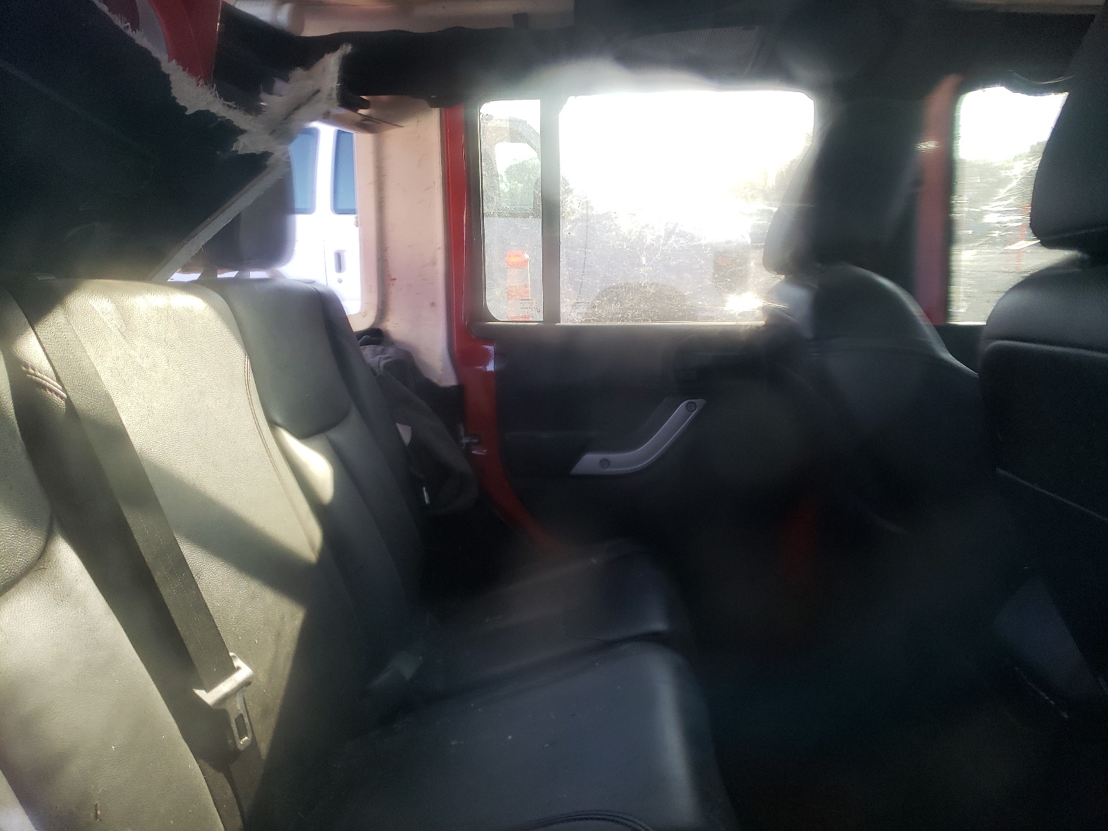 Zdjęcie 6 z aukcji – 2017 JEEP WRANGLER U z VIN 1C4BJWEG2HL504977